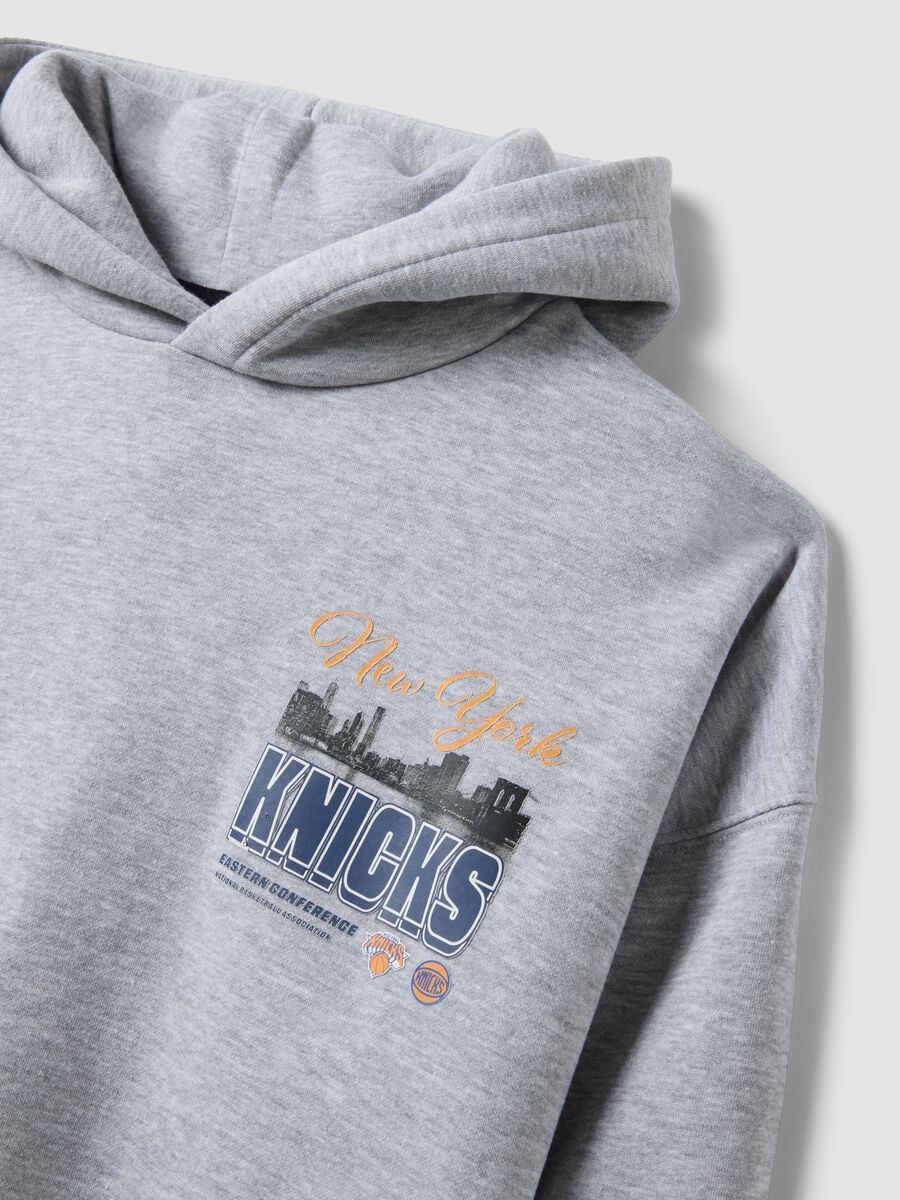 Felpa grigia con cappuccio in misto cotone con stampa Knicks_1