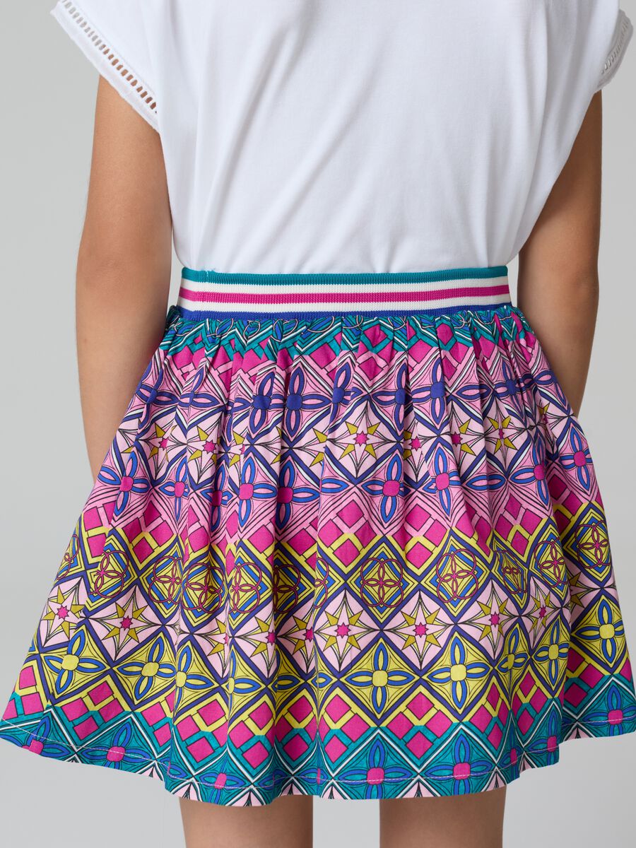 Short skirt with all-over print_2