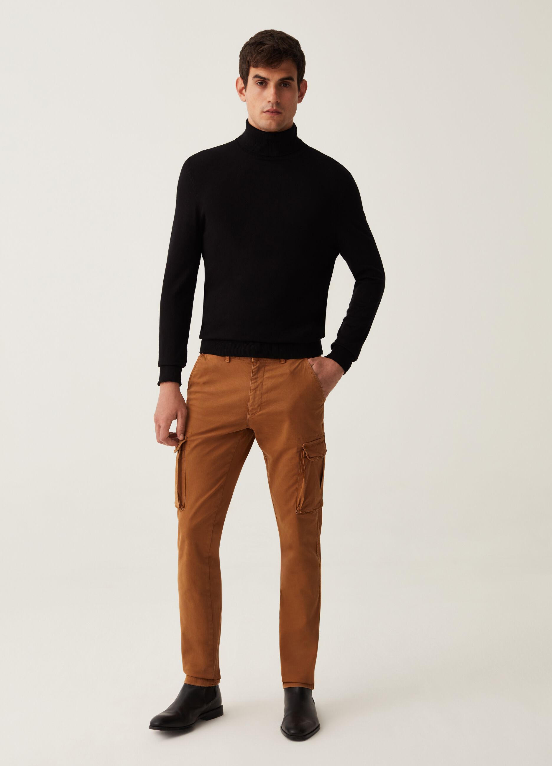 Pantalone cargo in twill stretch