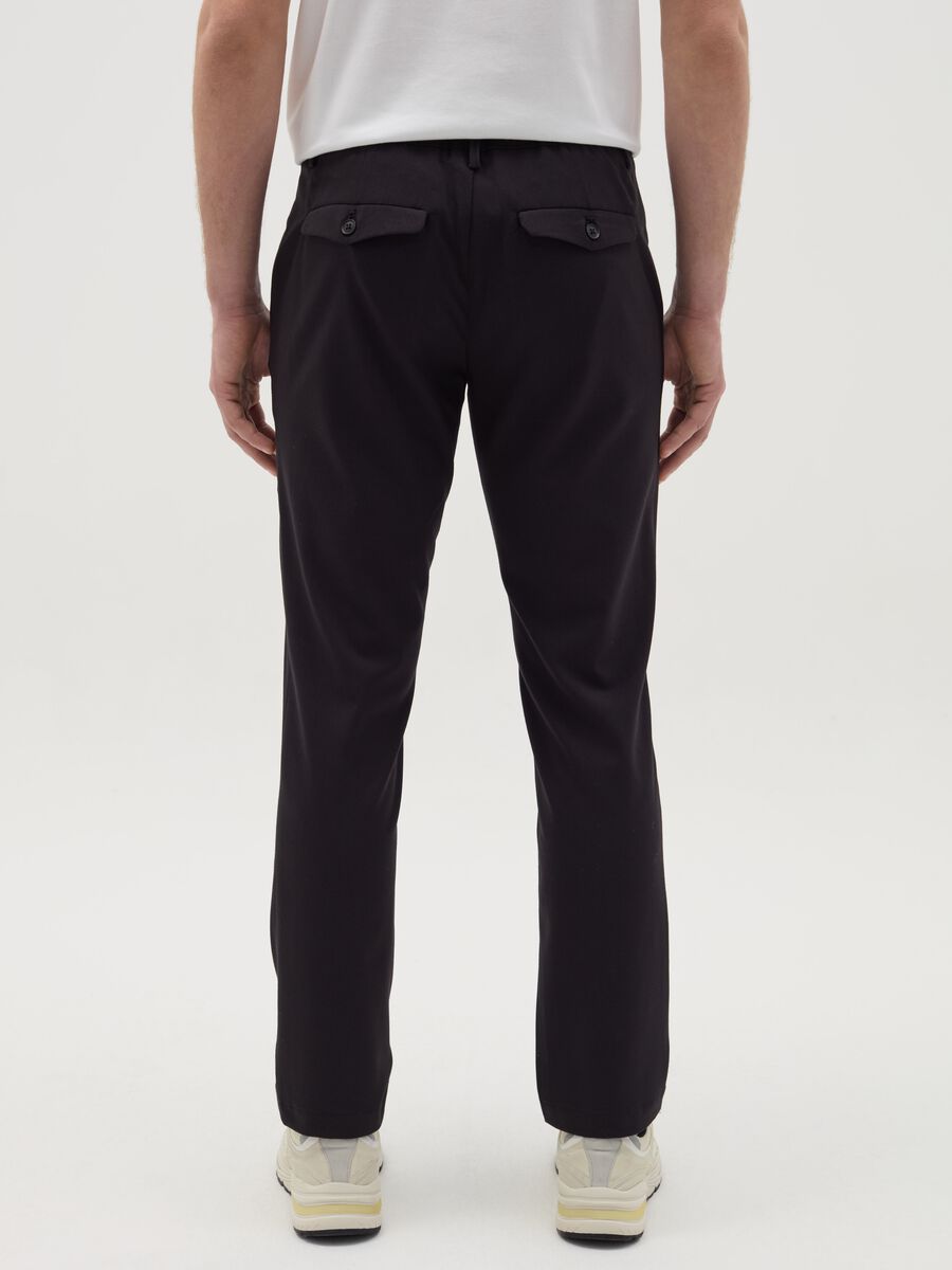 Jogger trousers with drawstring inside_2