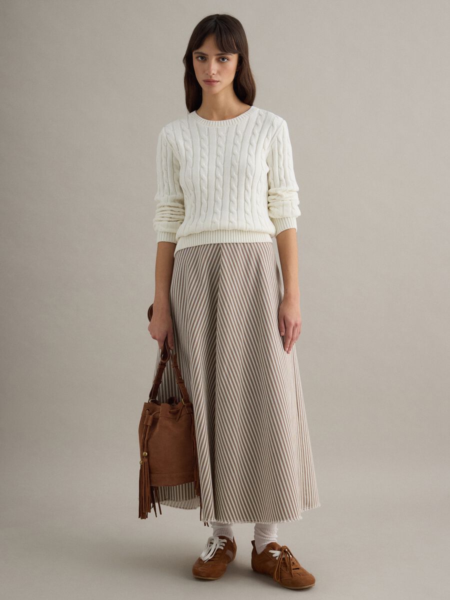 White pure cotton regular fit cable-knit sweater_2