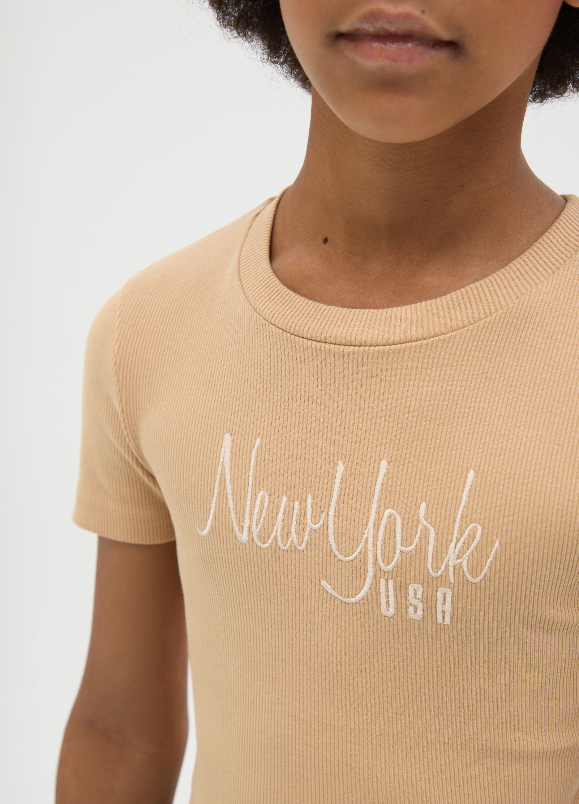 Girls' fitted beige stretch cotton t-shirt