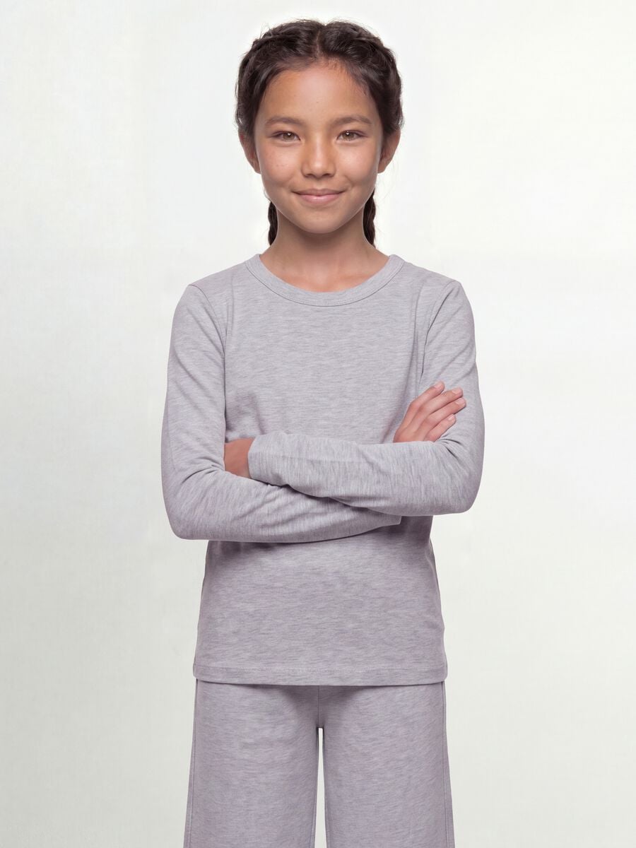 T-shirt grigia in cotone organico e viscosa elasticizzato con collo a costine per ragazza_0
