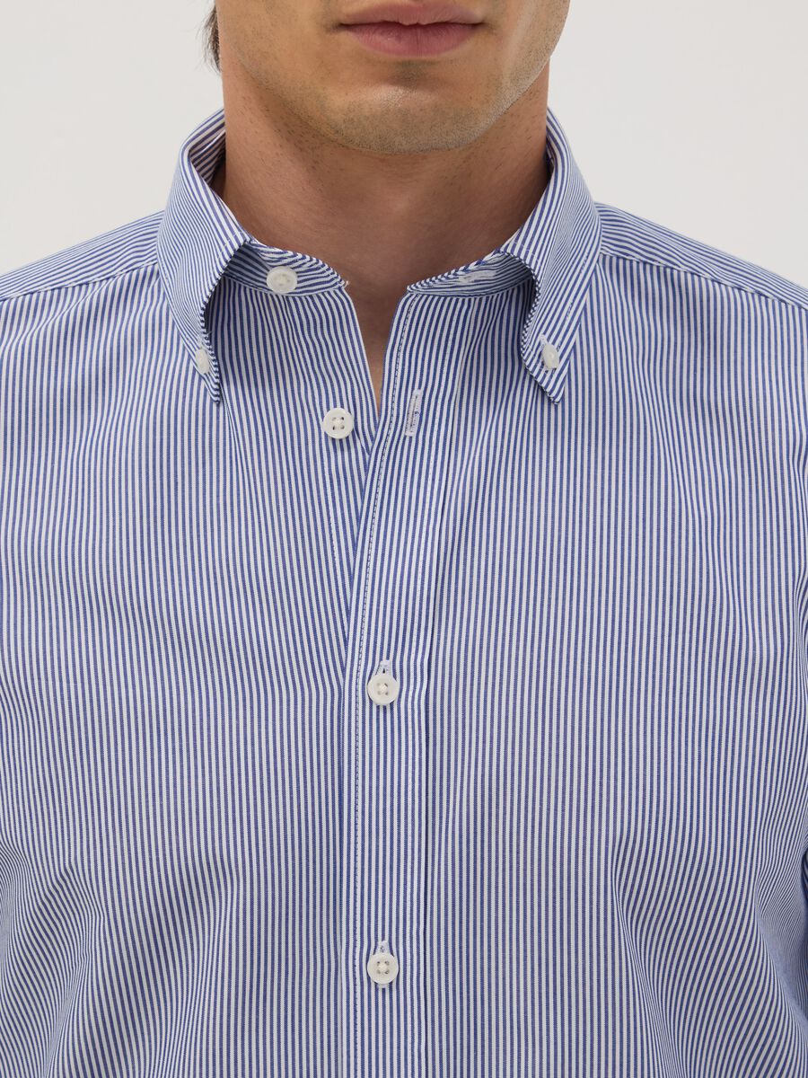 Camicia blu a righe in misto cotone button down easy iron slim fit_1