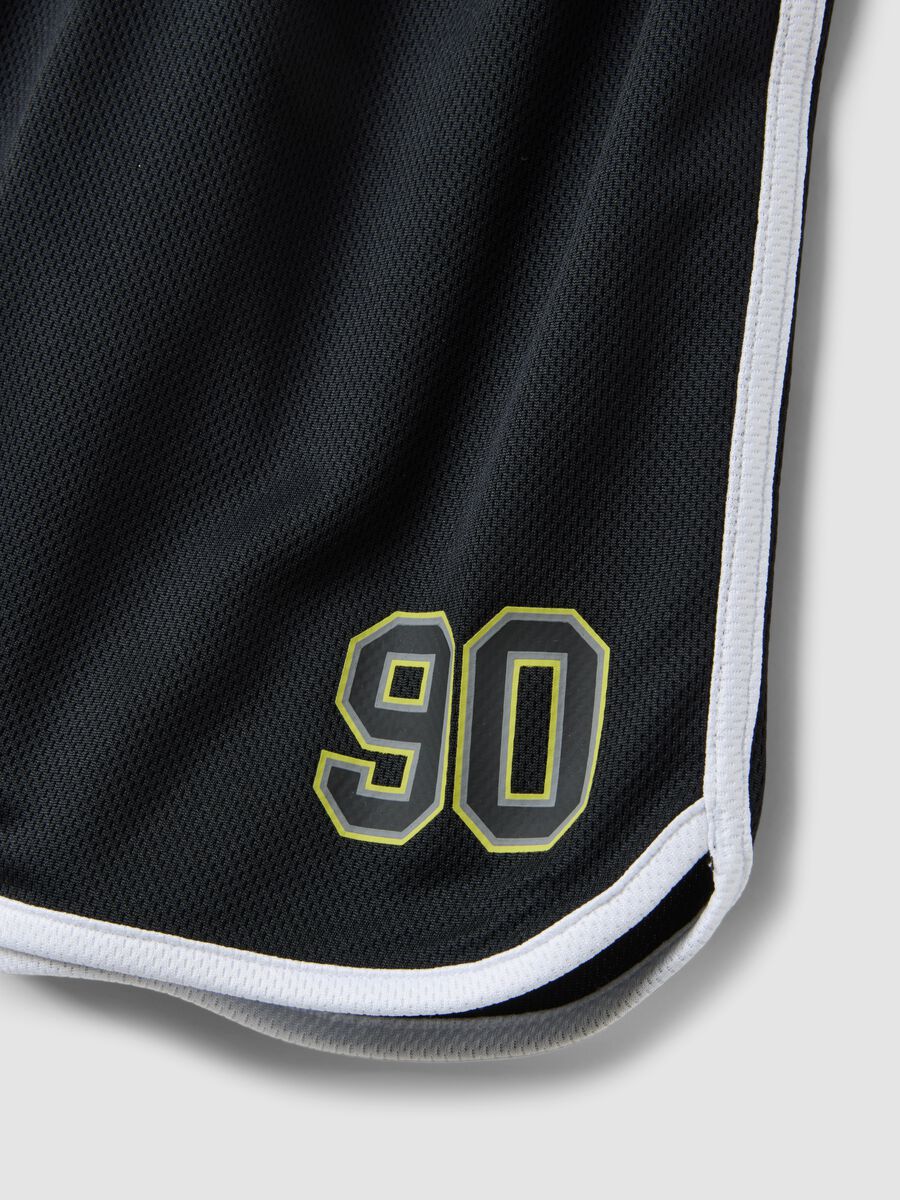 White and blue vest and shorts set_3