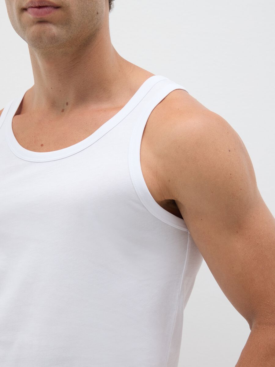 Set of two white pure cotton regular fit vests_3
