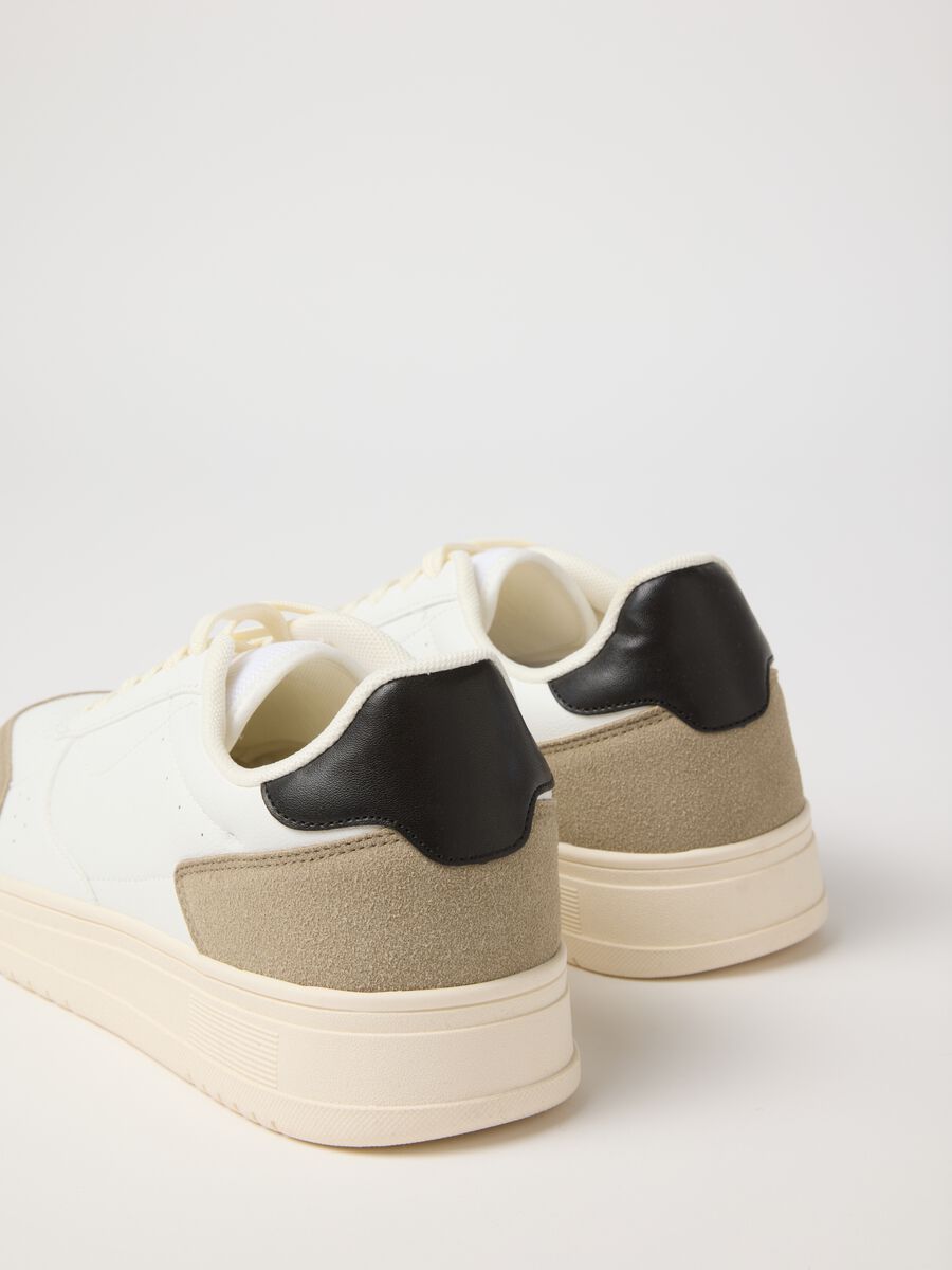 Multicolour Casual Sneakers_1
