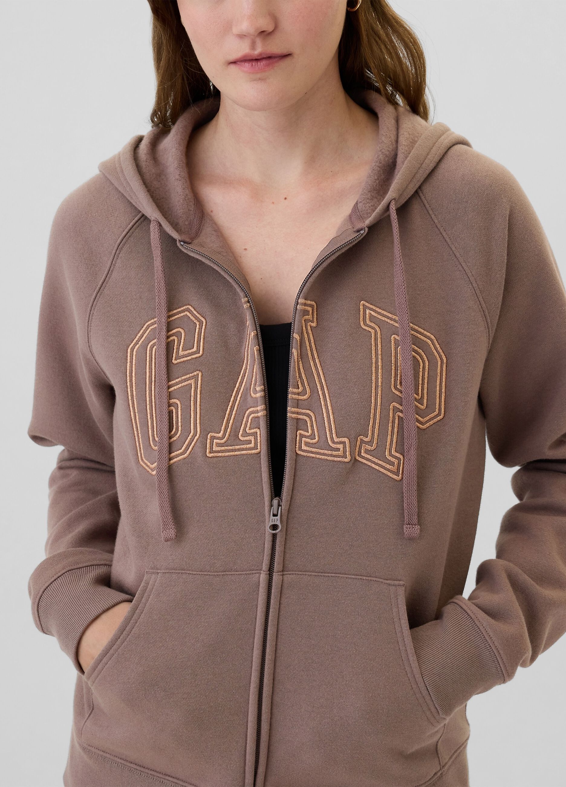 Sweatshirt with hood and logo embroidery