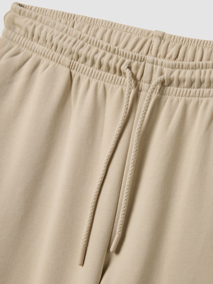 Short in misto cotone beige regular fit con vita elasticizzata_5