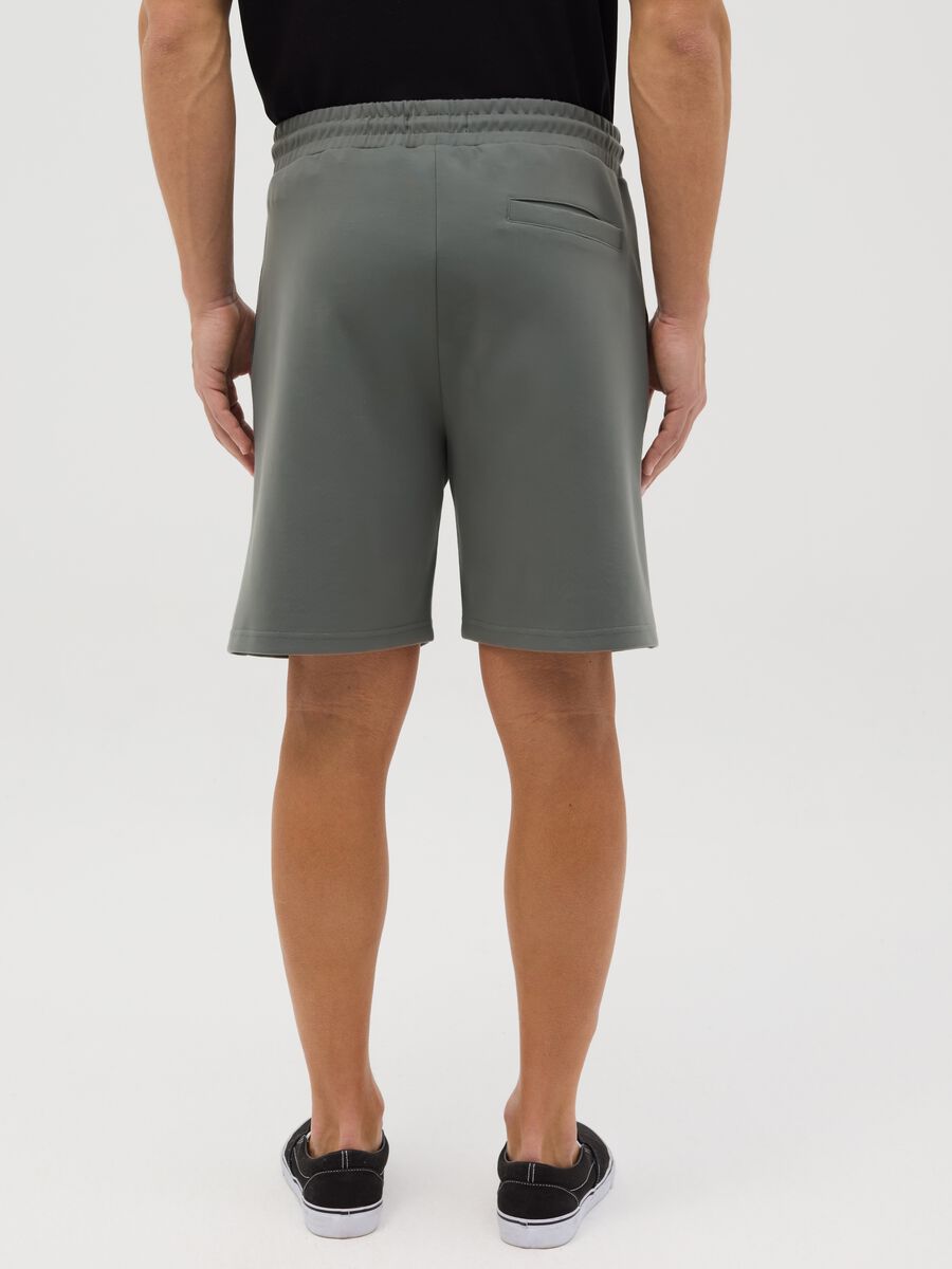 Grey Bermuda shorts in cotton blend_2