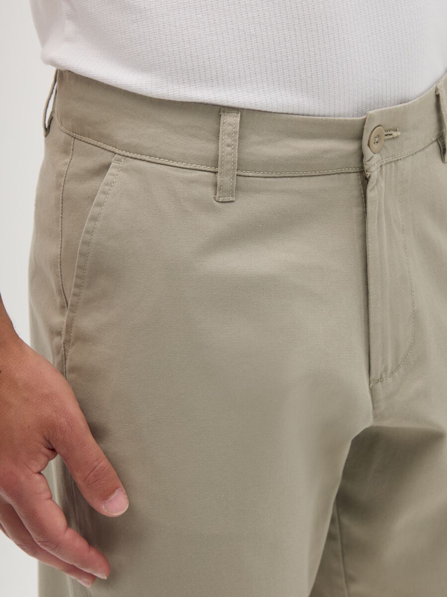 Men's beige regular fit pure cotton shorts_2