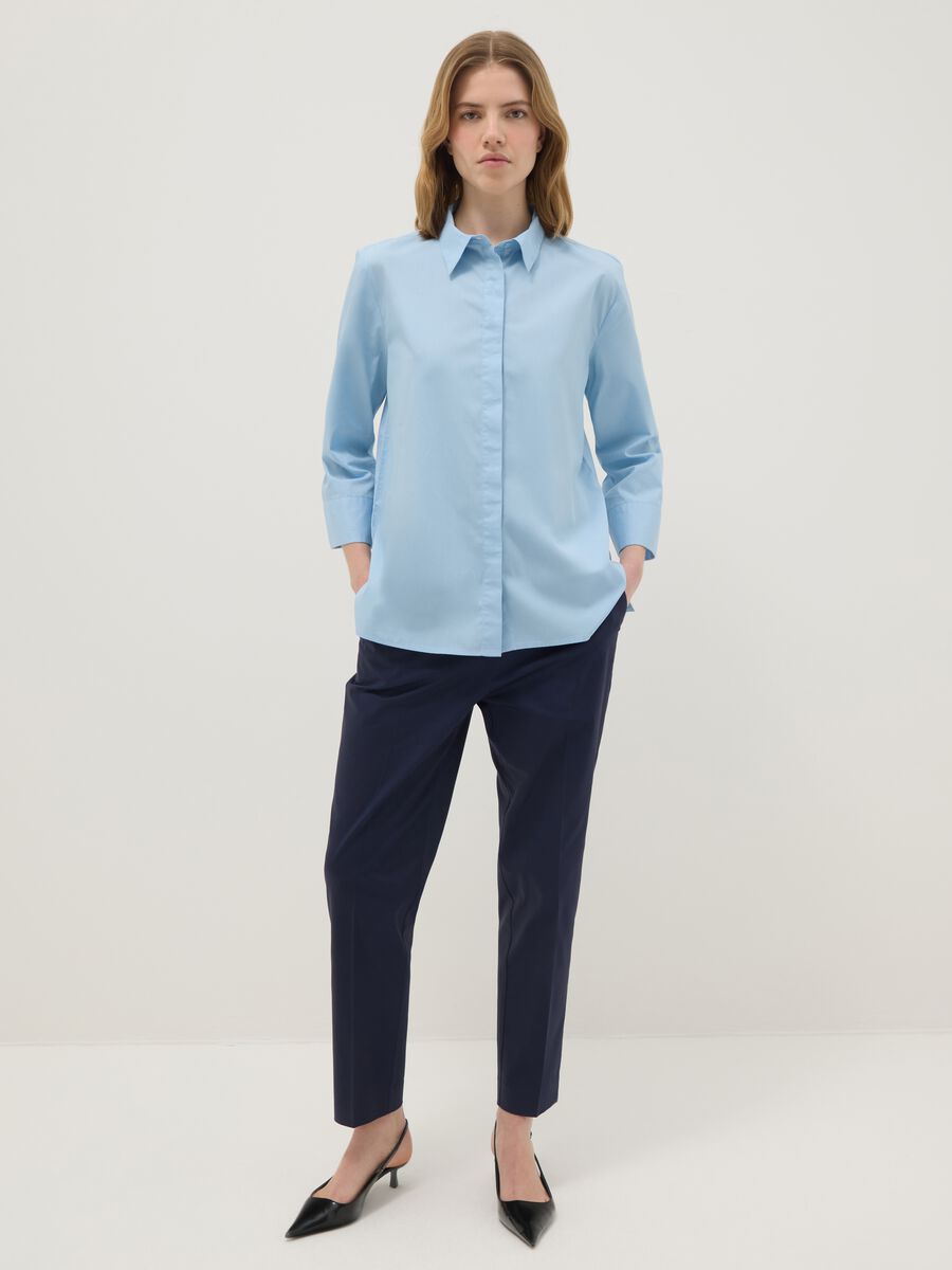 Camicia in puro cotone azzurra regular fit con maniche a tre quarti_1