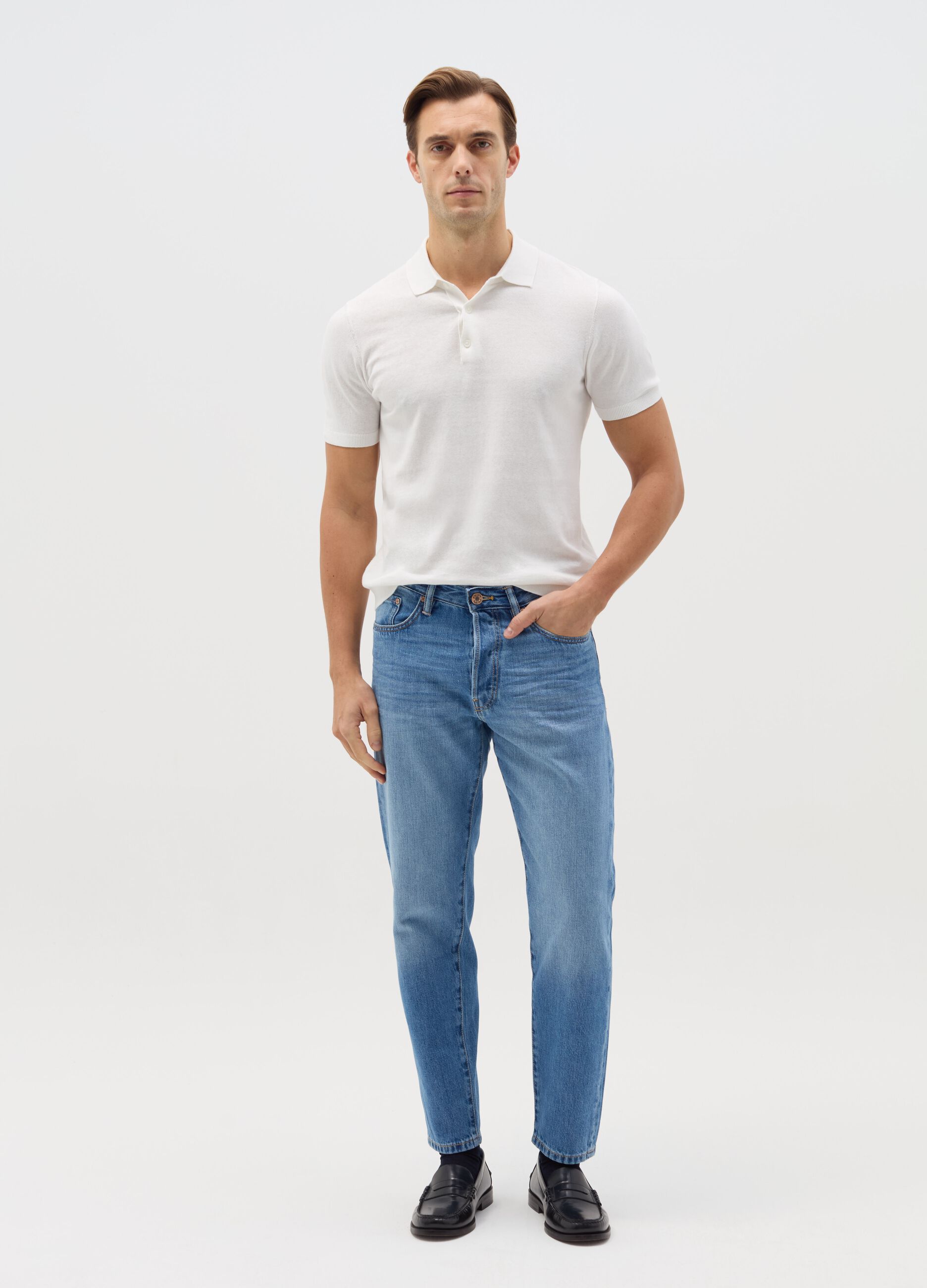 Relaxed-fit jeans with fading
