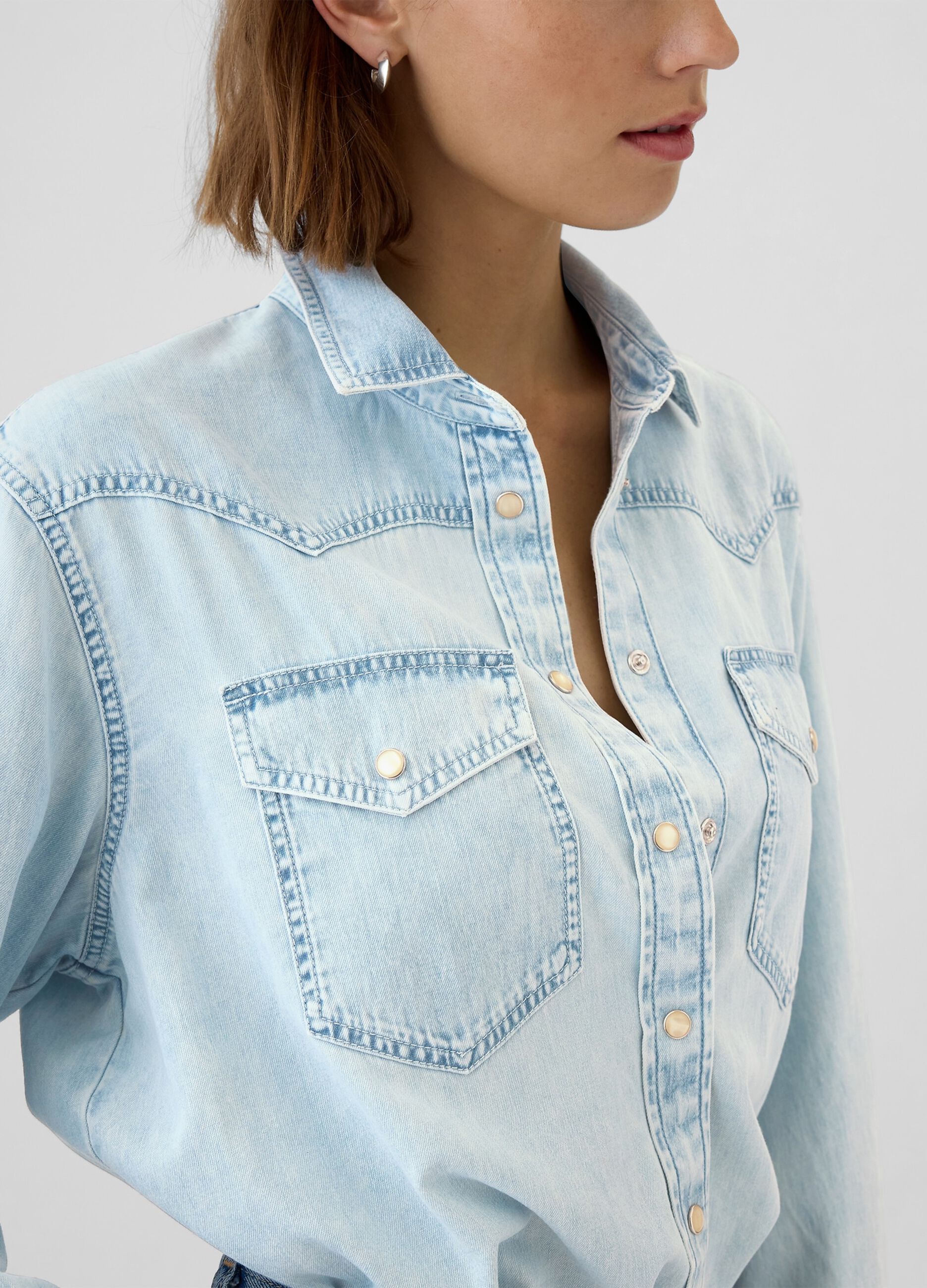 Cropped western shirt in denim