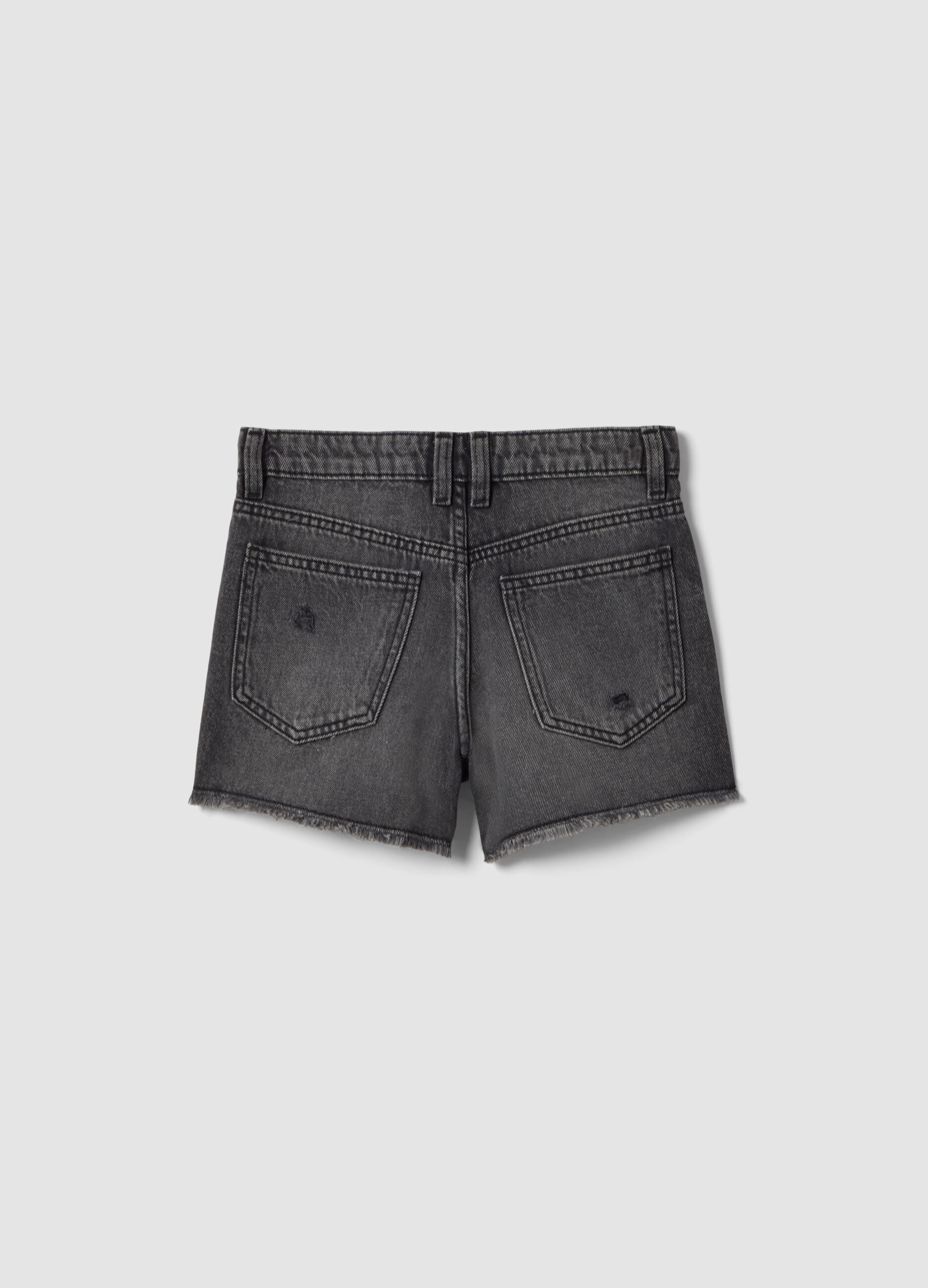 Girls&rsquo; grey pure cotton denim shorts, regular fit with rips