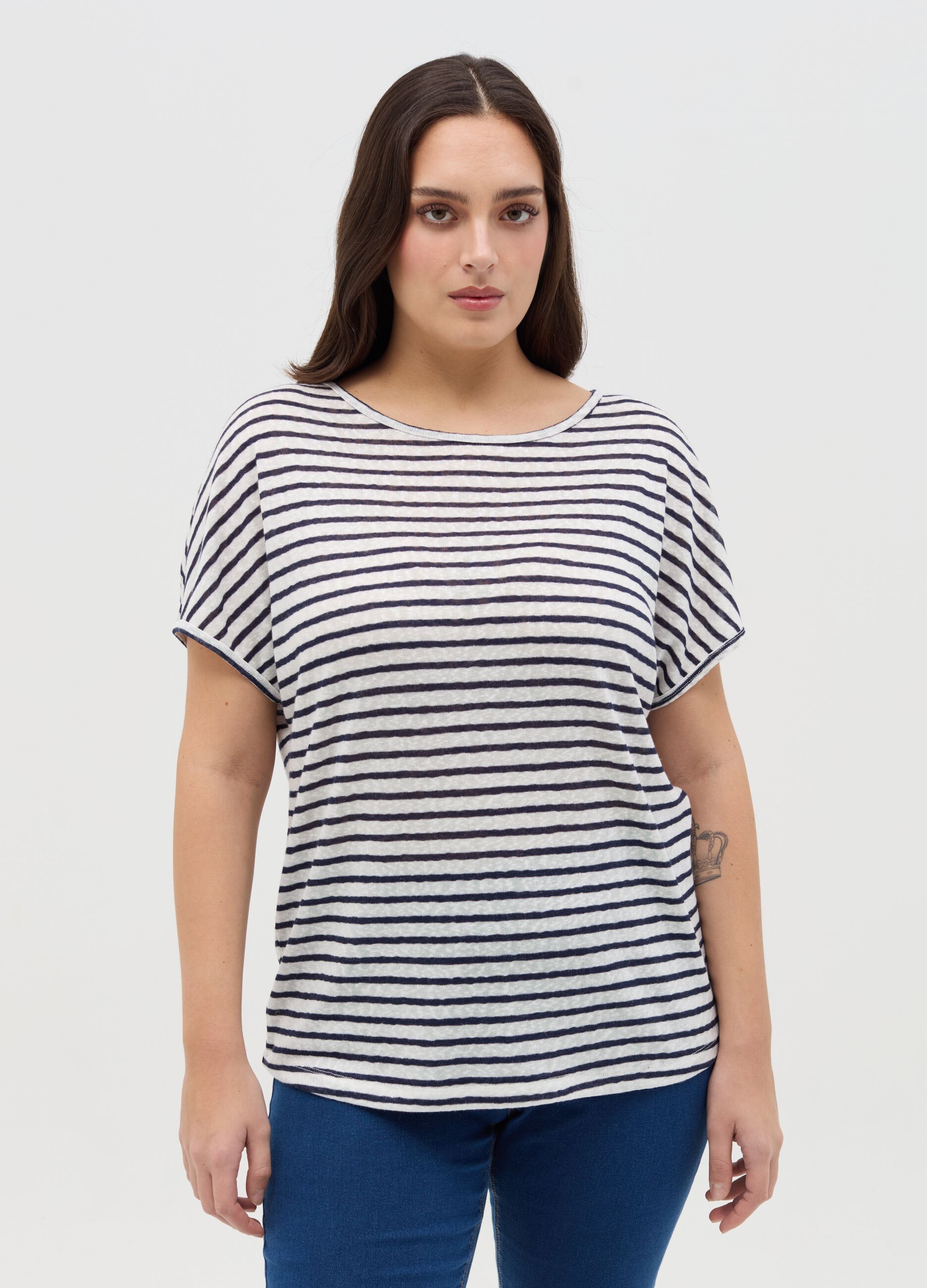 Curvy T-shirt in viscose blend