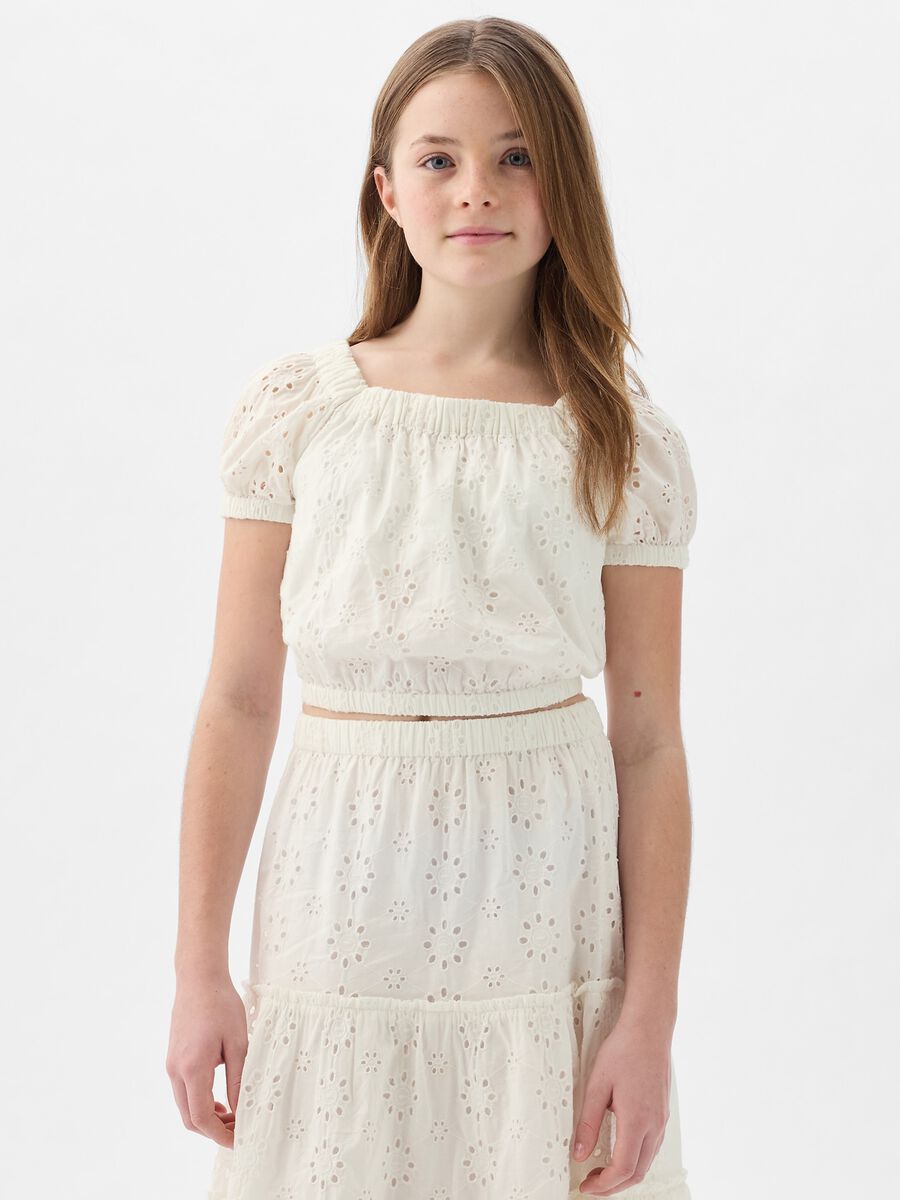 Crop top in broderie anglaise with puff sleeves_0
