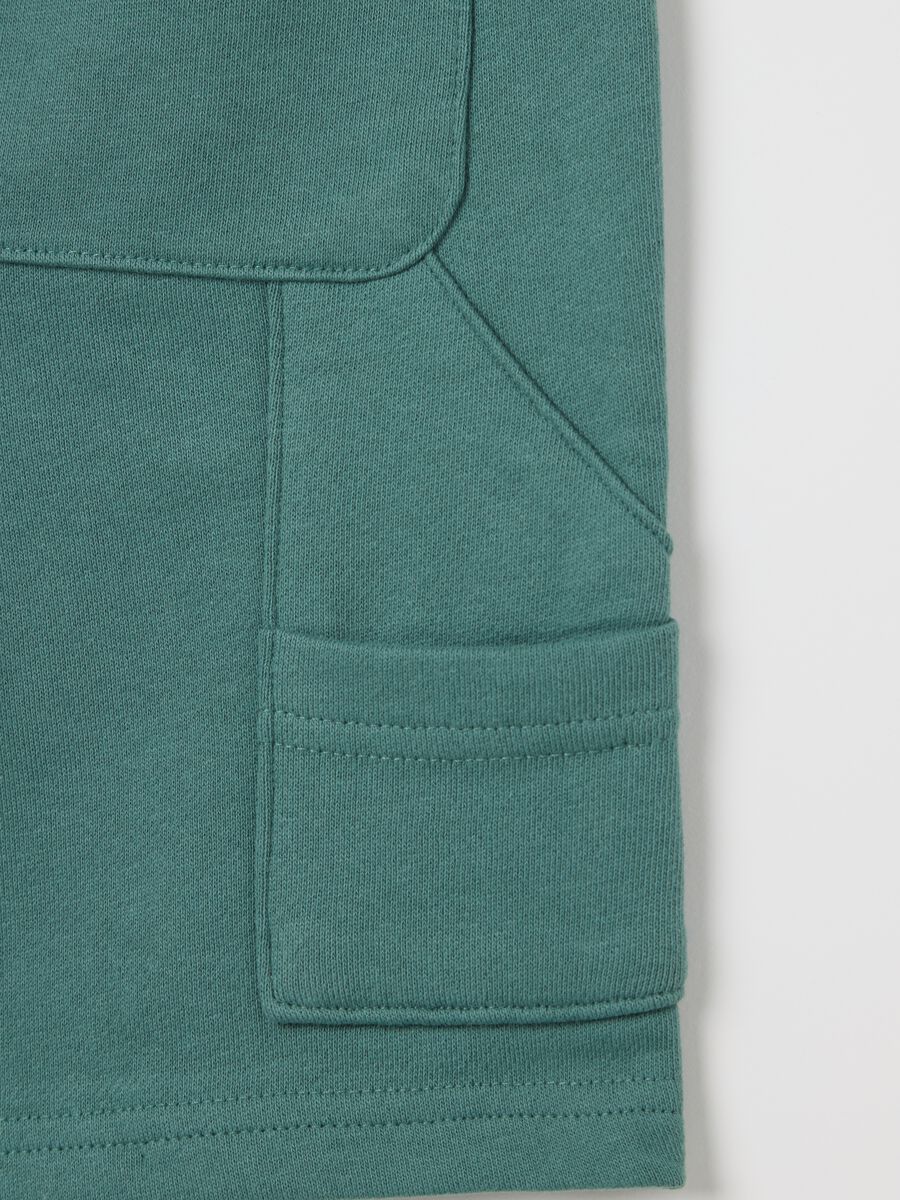 Green worker Bermuda shorts in cotton with drawstring_3