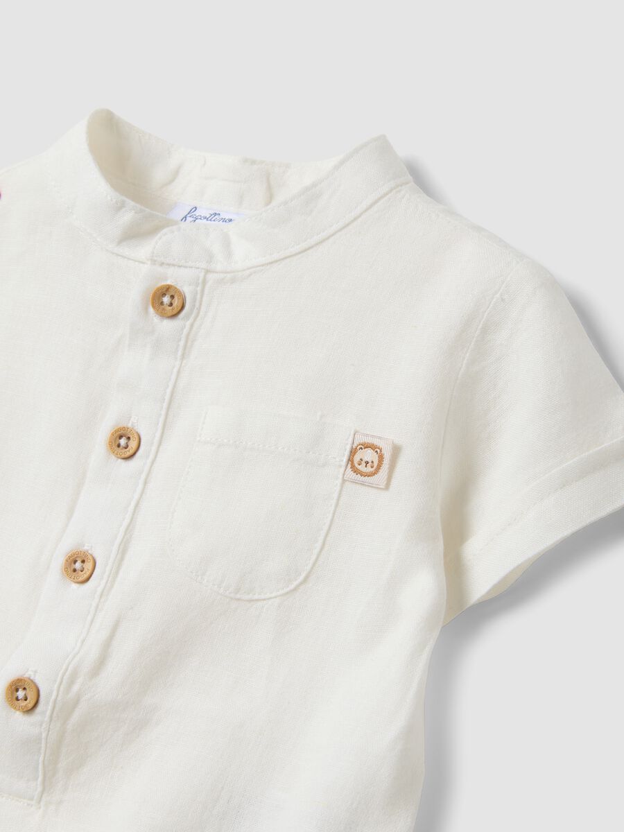 Body bianco in misto lino e viscosa con collo coreano_2