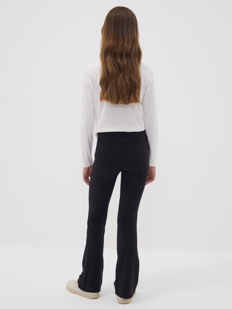Leggings neri flare in cotone organico elasticizzato per ragazza_1