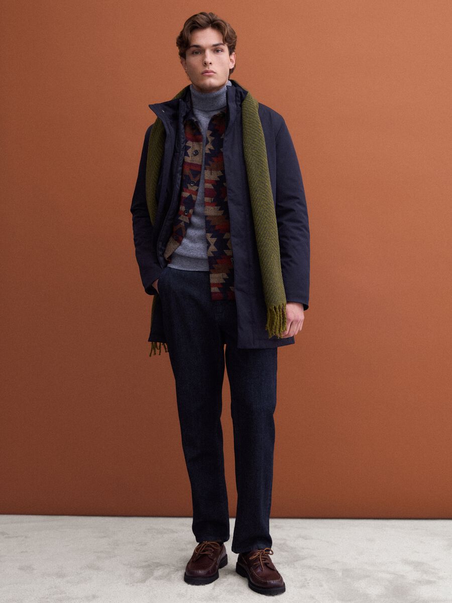 Cappotto blu imbottito regular fit con collo alto_2