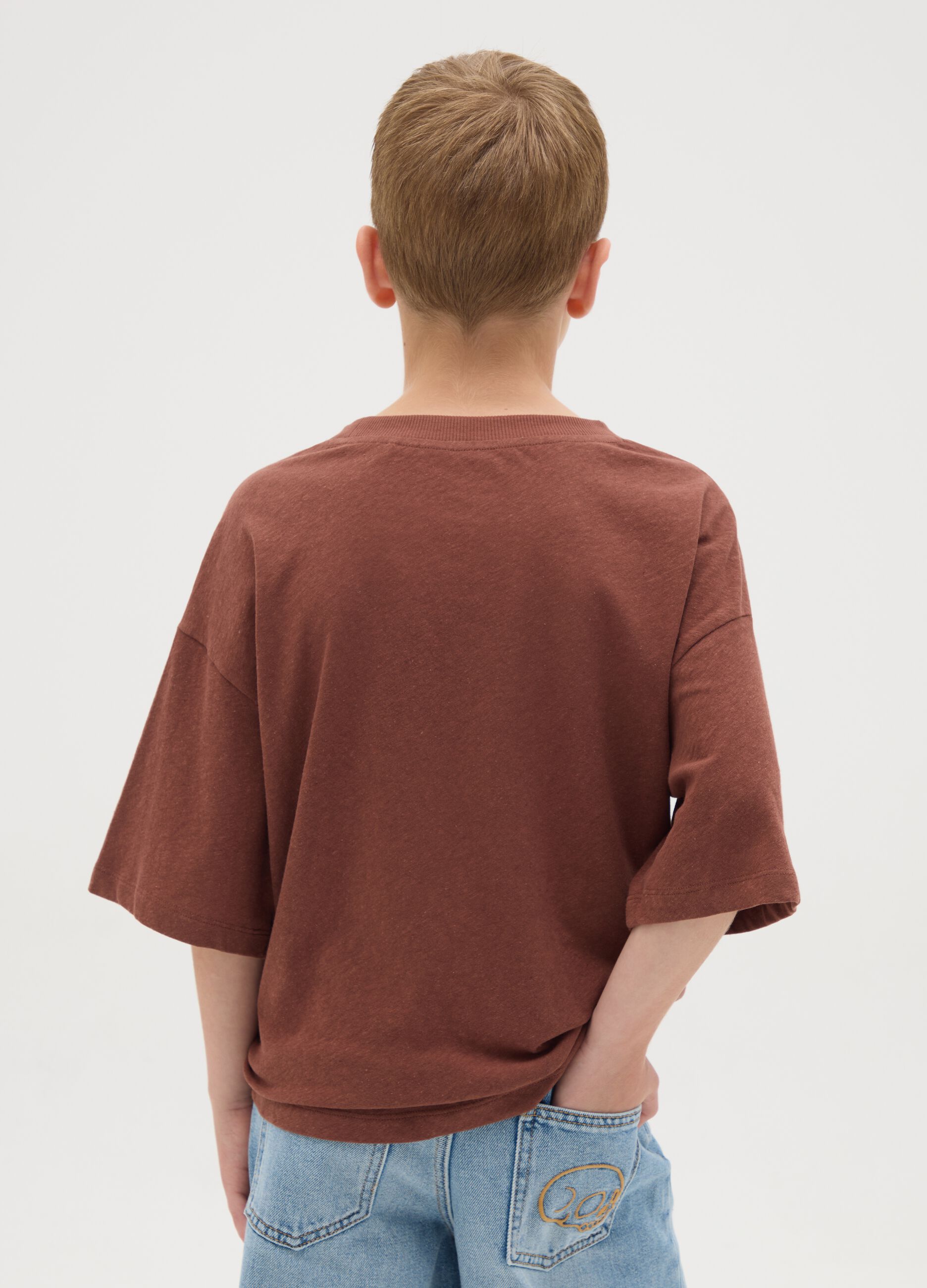 Boy's brown cotton and linen regular fit t-shirt