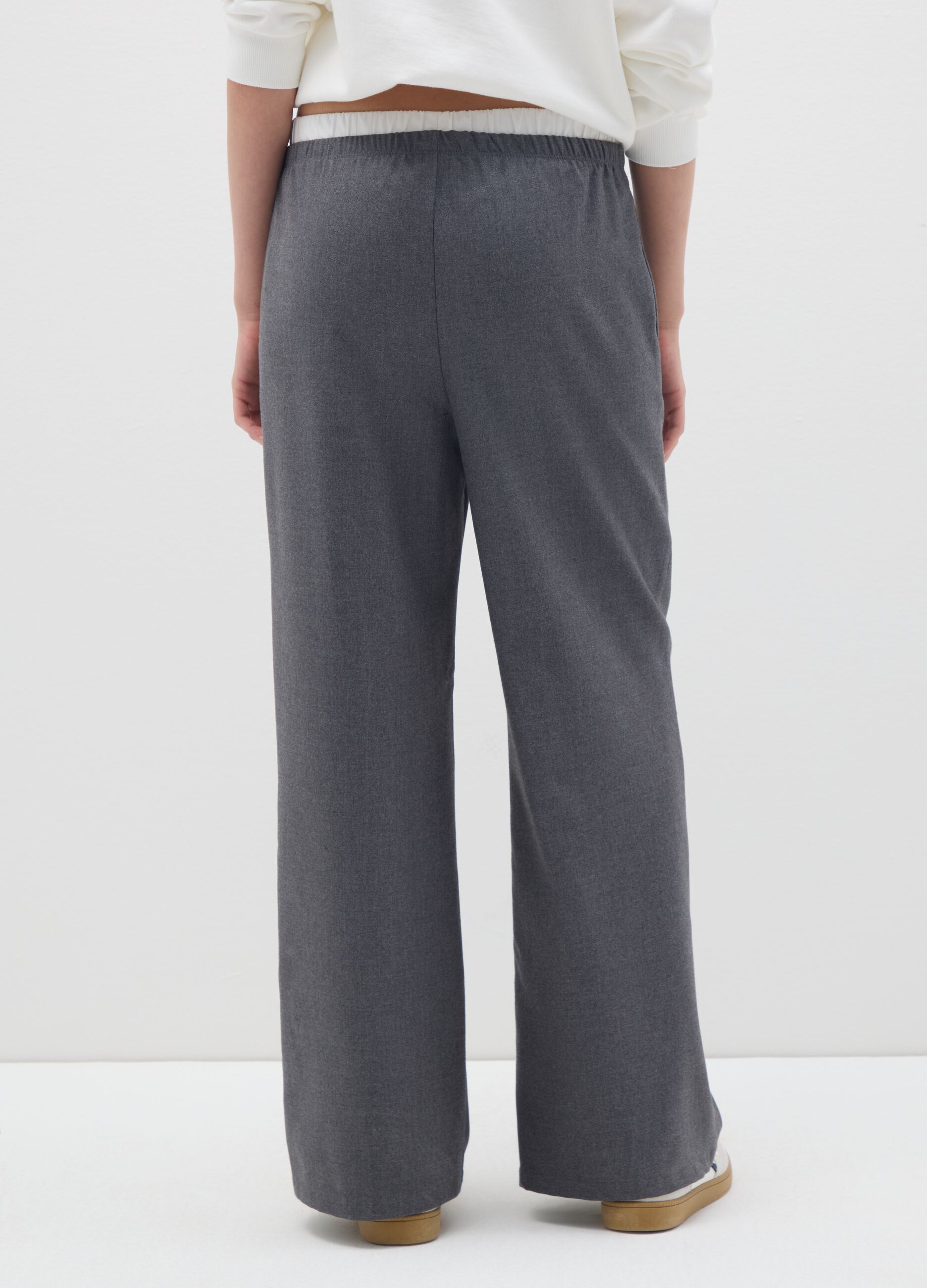 Pantaloni grigi wide leg