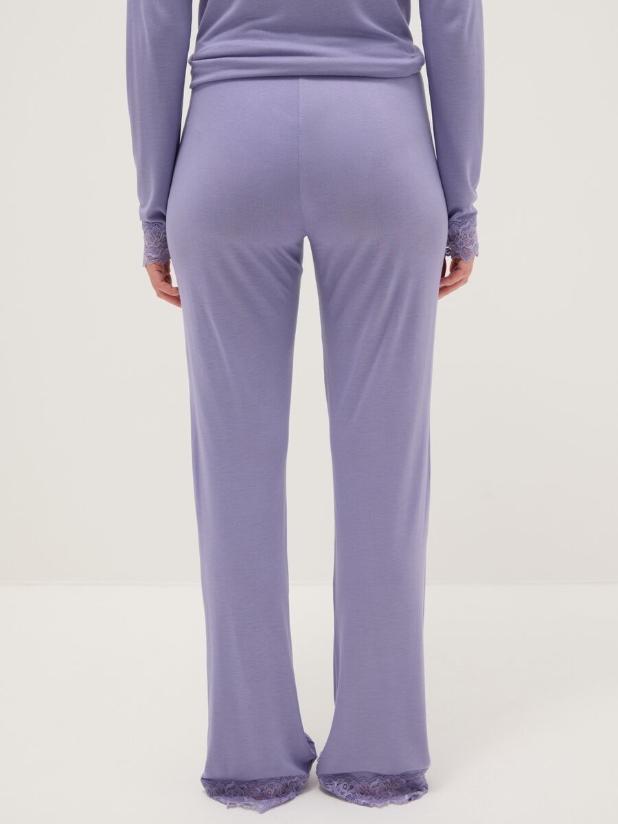 Purple pyjama trousers regular fit with lace details_2