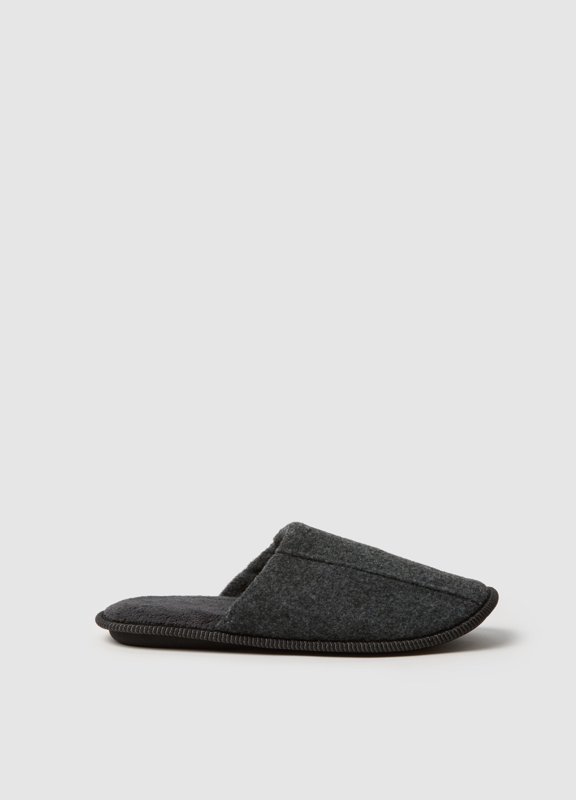 Pantofole grigie con interno morbido