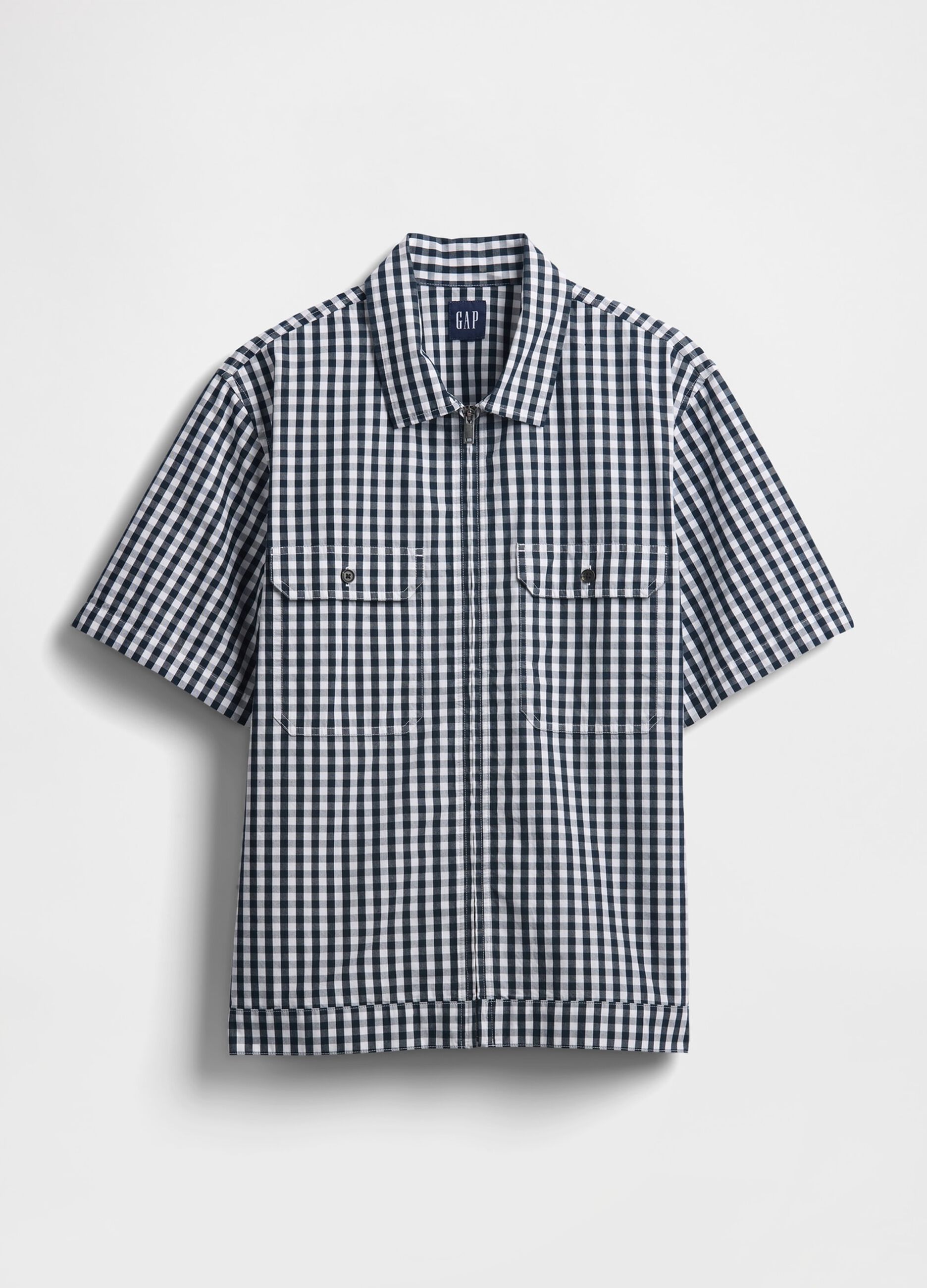 Blue and white checked short-sleeve shirt