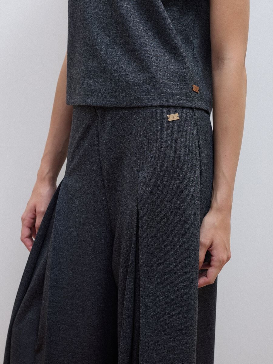 Grey formal stretch-viscose trousers with a baggy fit_3