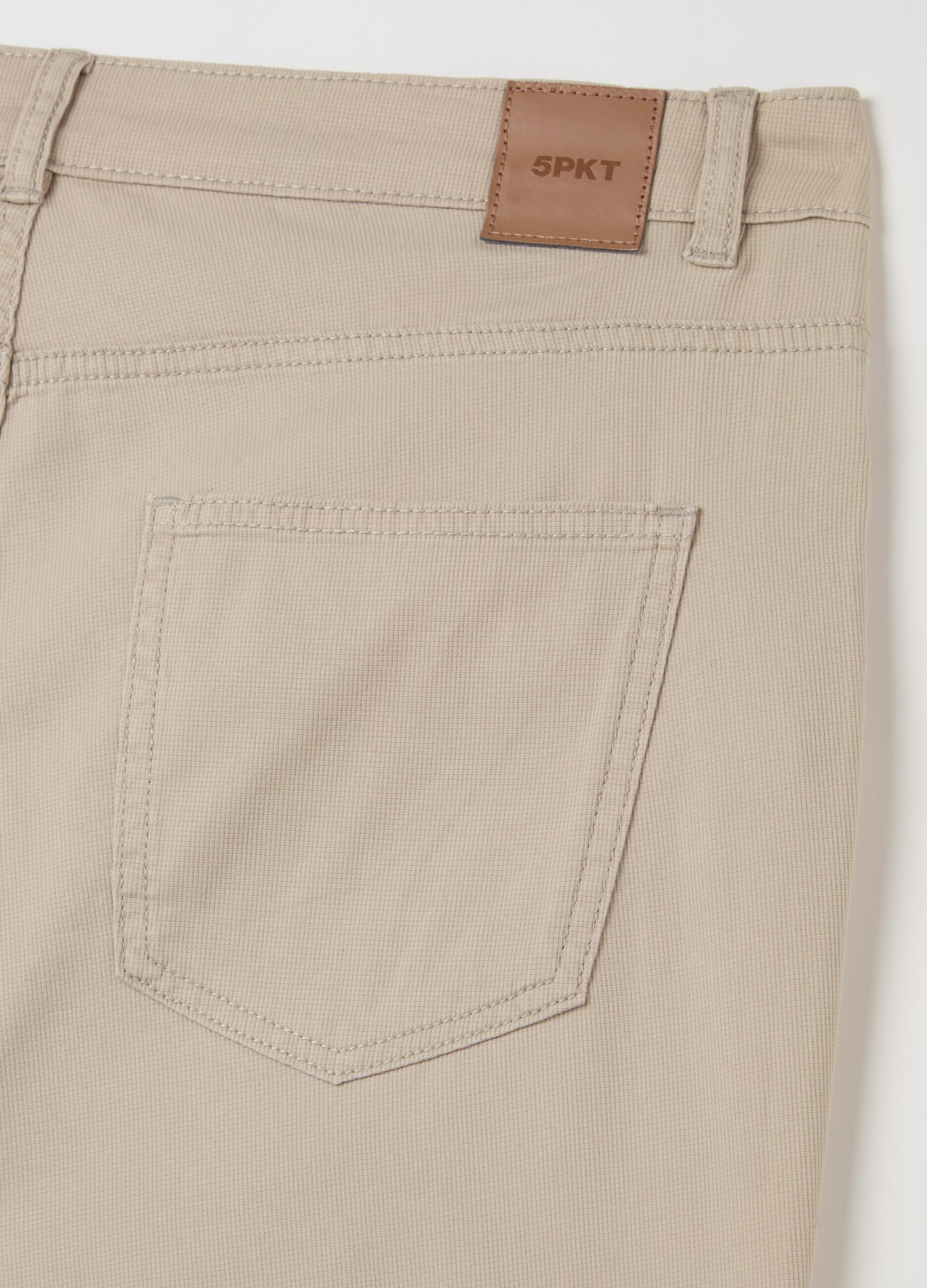 Pantalone slim fit cinque tasche