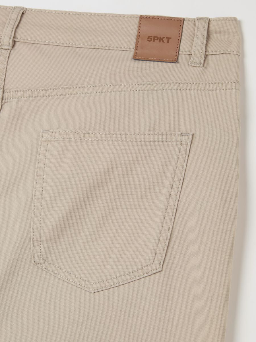 Slim-fit trousers with five pockets_5