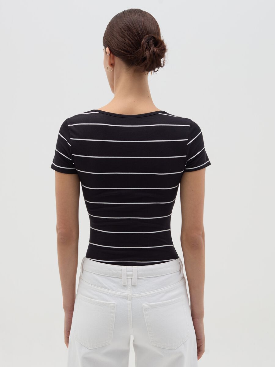 Striped bodysuit with short sleeves_3