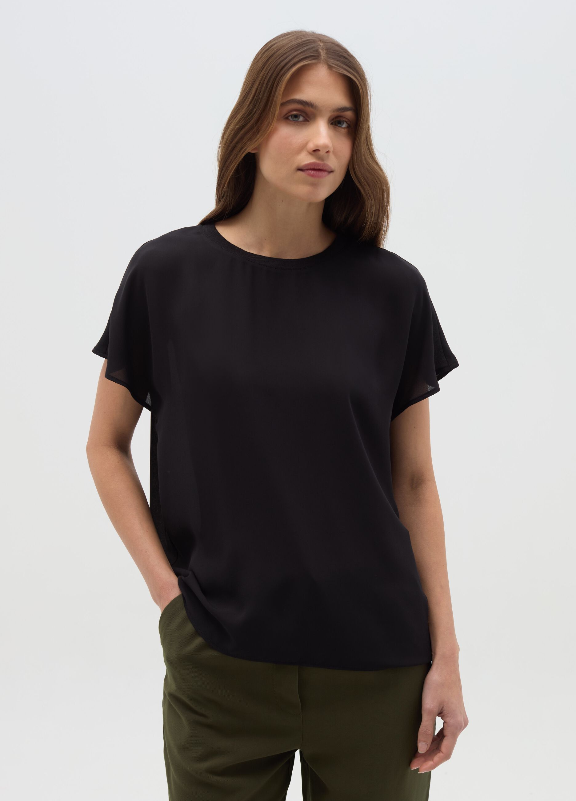 Solid colour blouse in crêpe