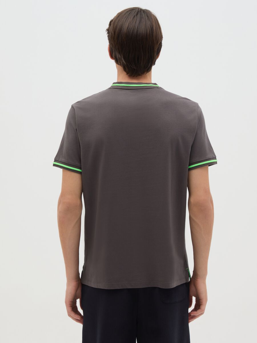 Men's grey regular fit pure cotton t-shirt_3
