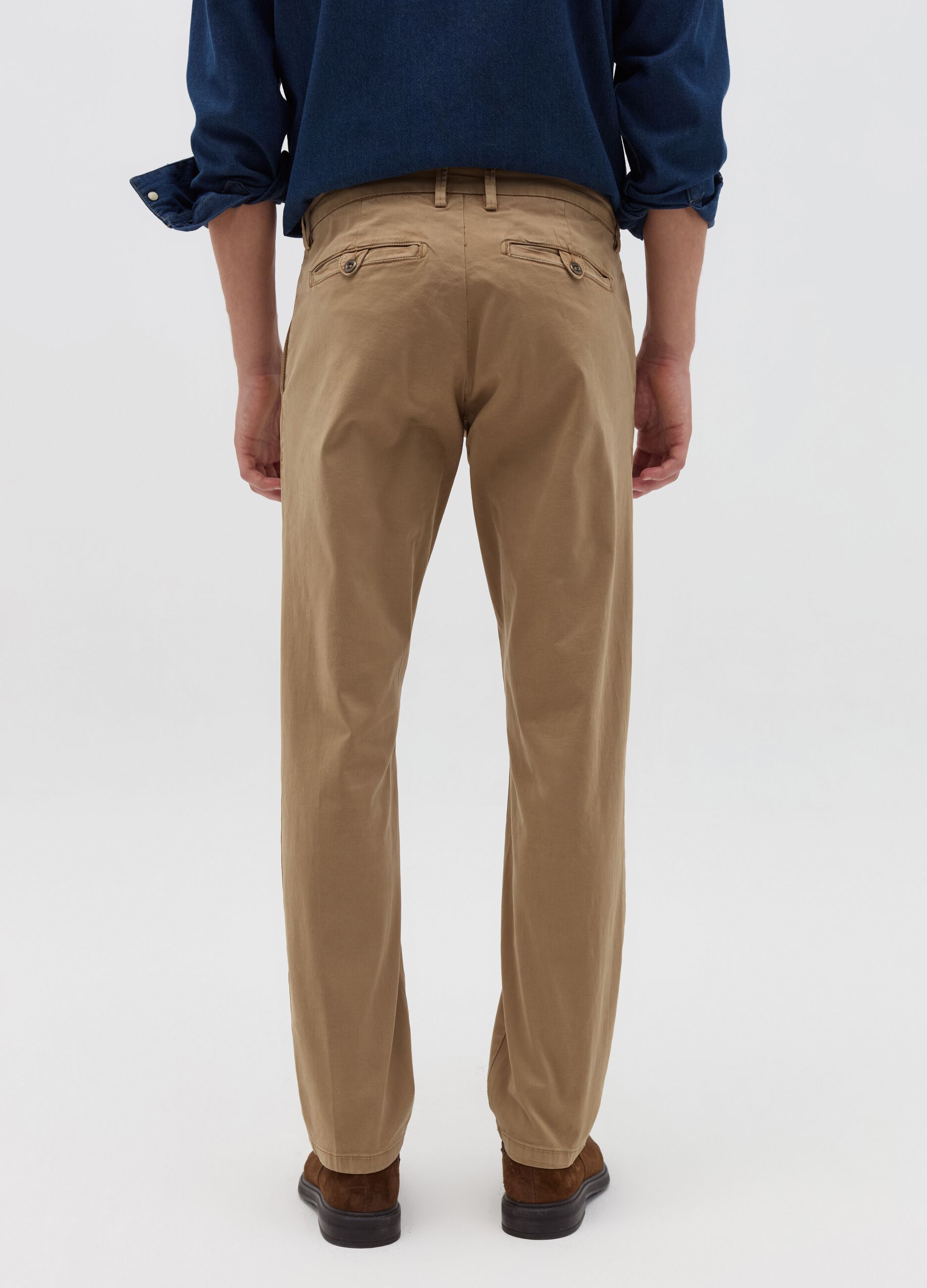 Regular-fit chino trousers in stretch cotton