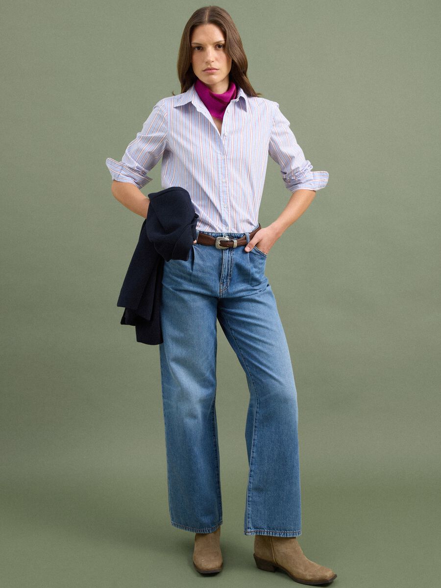 Camicia azzurra a righe rosse in popeline regular fit_1