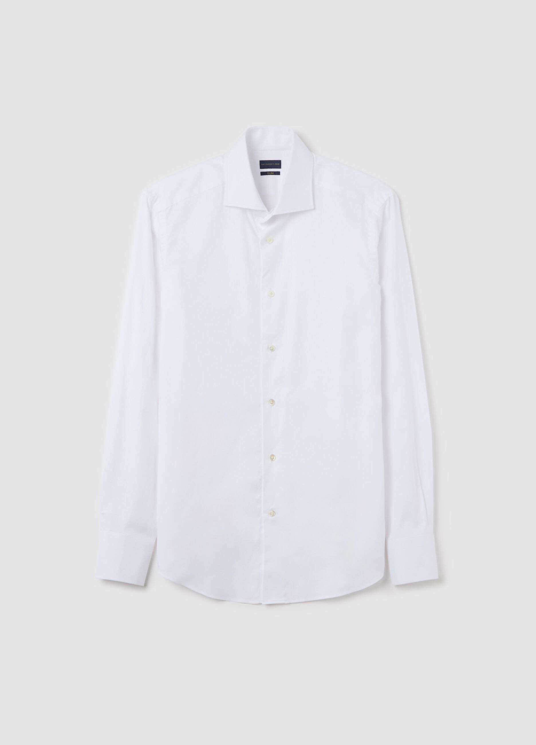 Men’s white slim-fit shirt in 100% cotton with cutaway collar