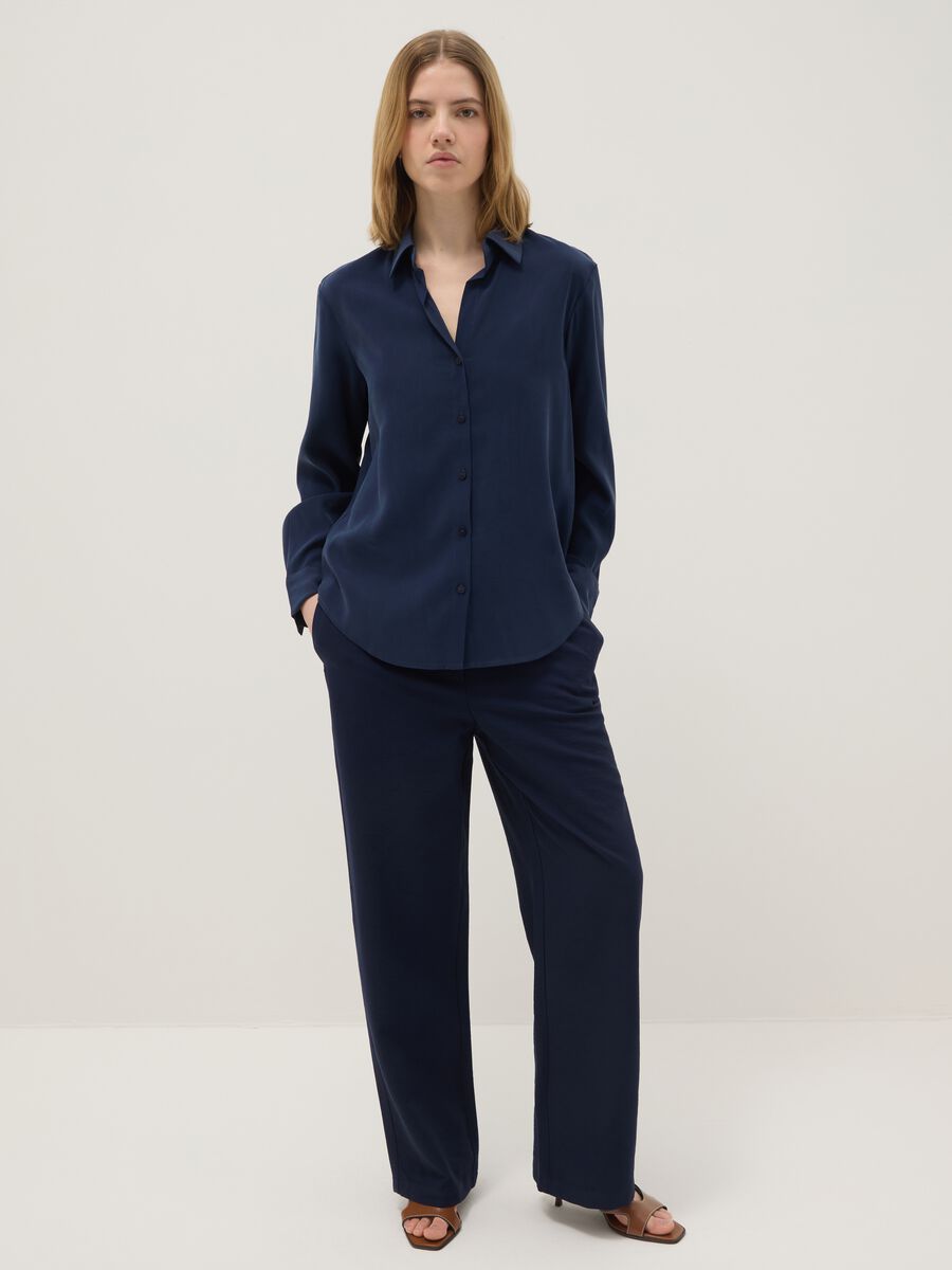 Camicia a maniche lunghe in misto viscosa blu regular fit_1