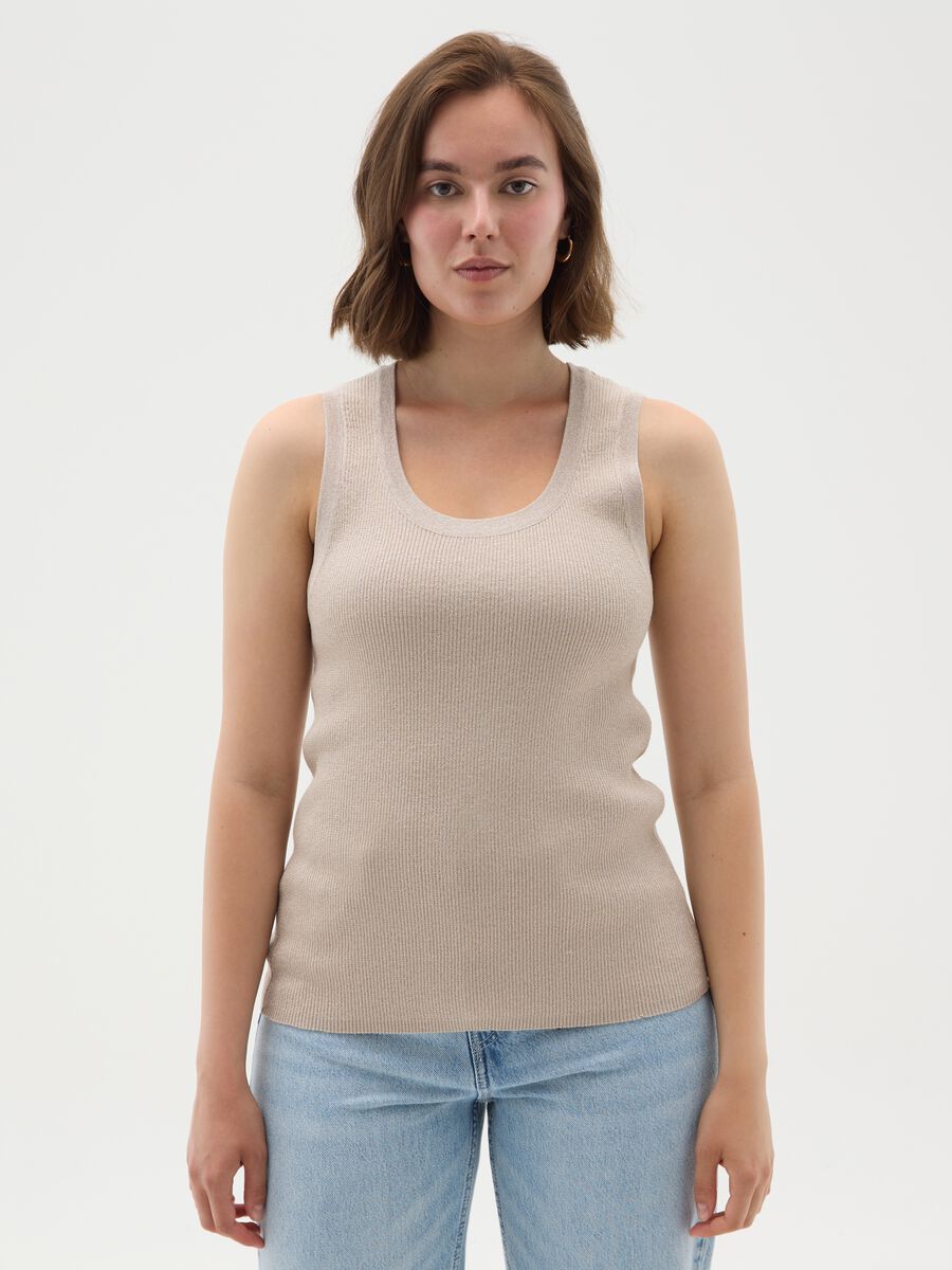 Curvy beige vest top in lurex_1
