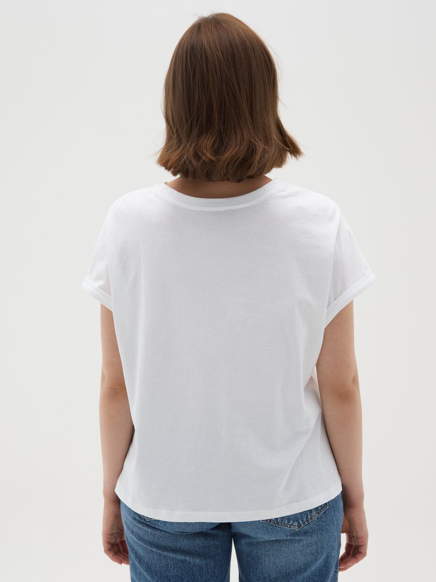 Women's white pure cotton regular fit T-shirt with embroidery_3