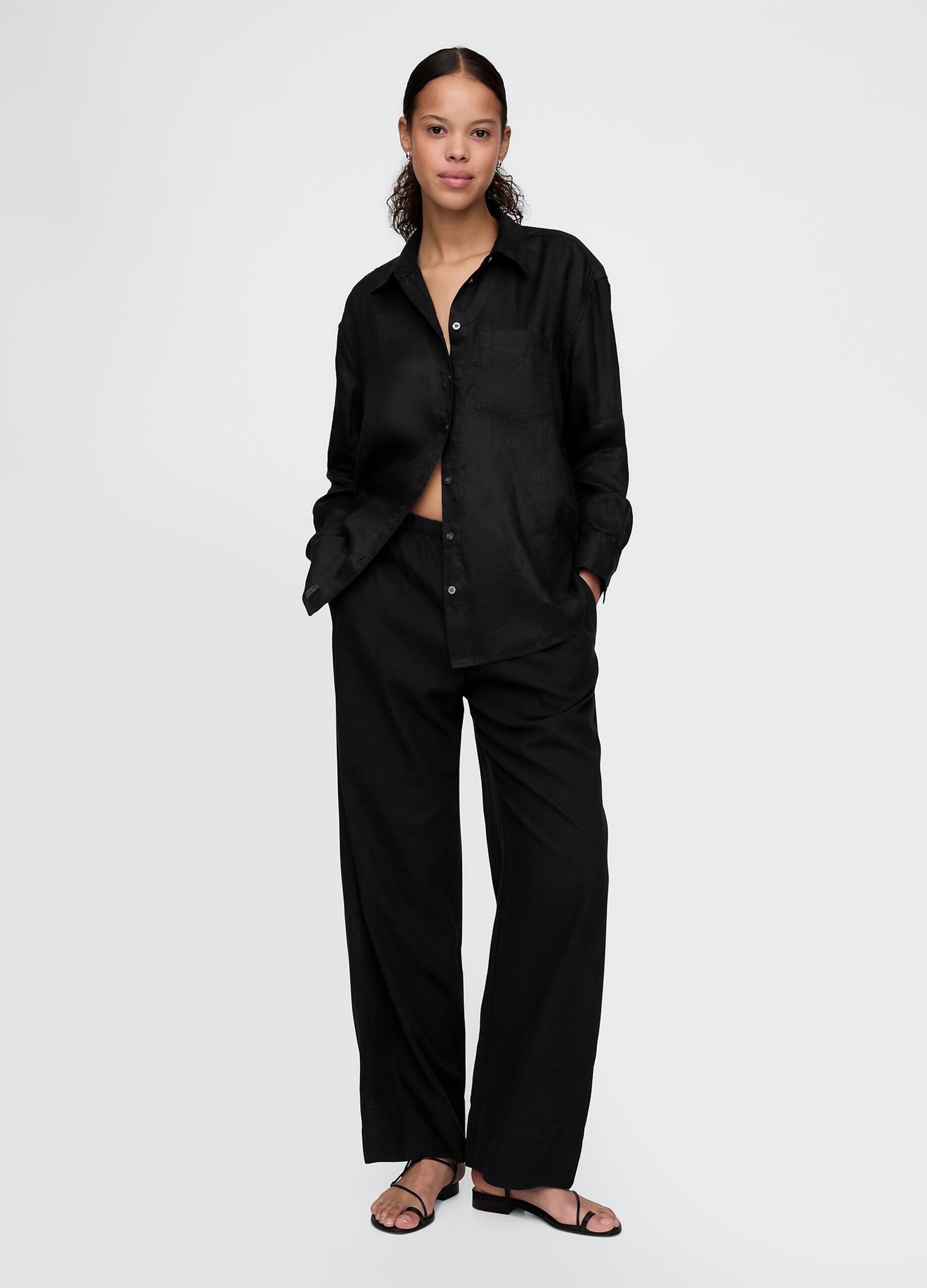 Black wide-leg trousers in linen-viscose blend by Gap