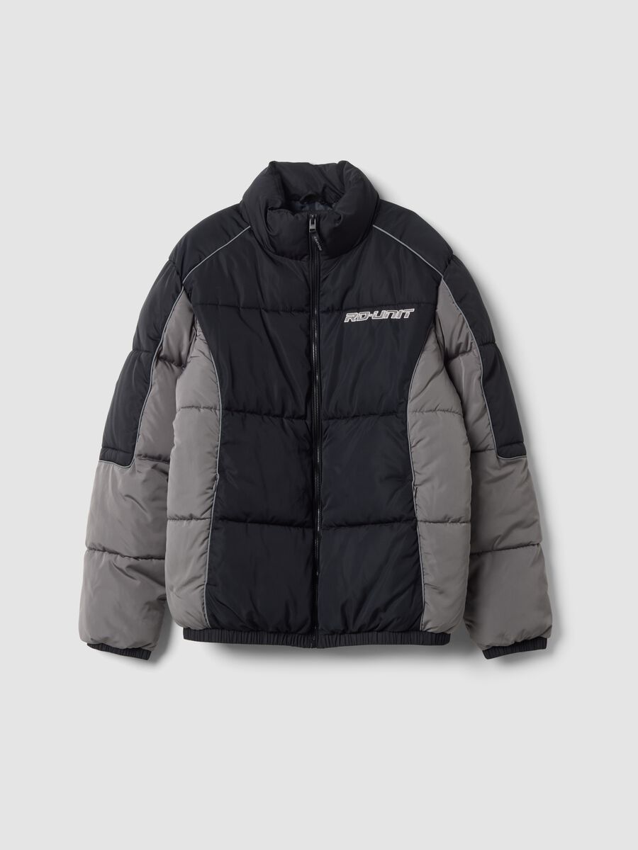 Giubbotto imbottito nero regular fit con zip_0