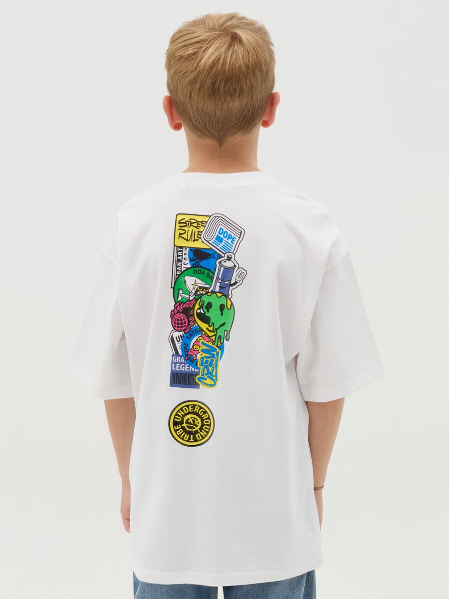 T-shirt oversize con stampa_1