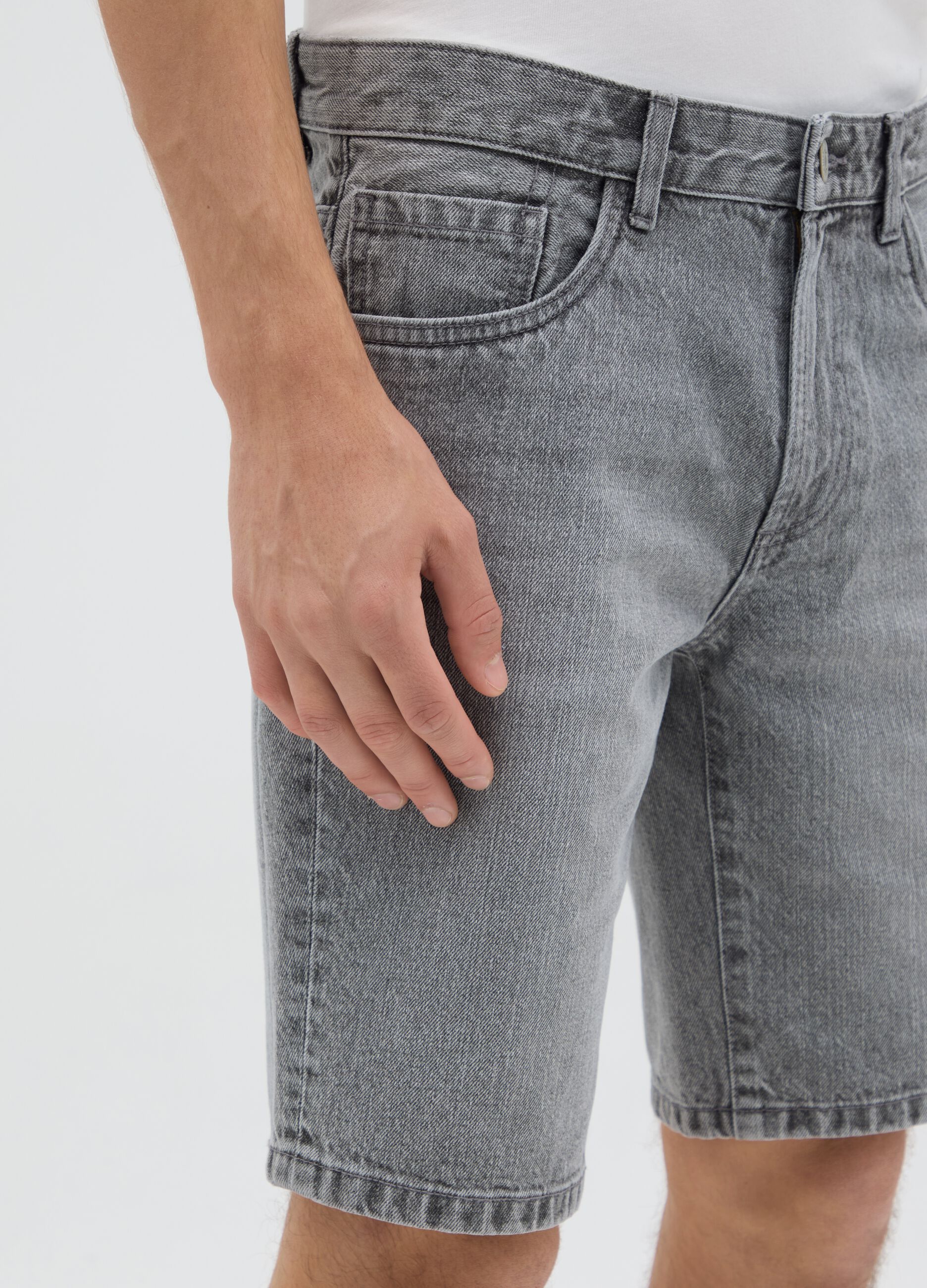 Shorts da uomo in puro cotone grigio slim fit