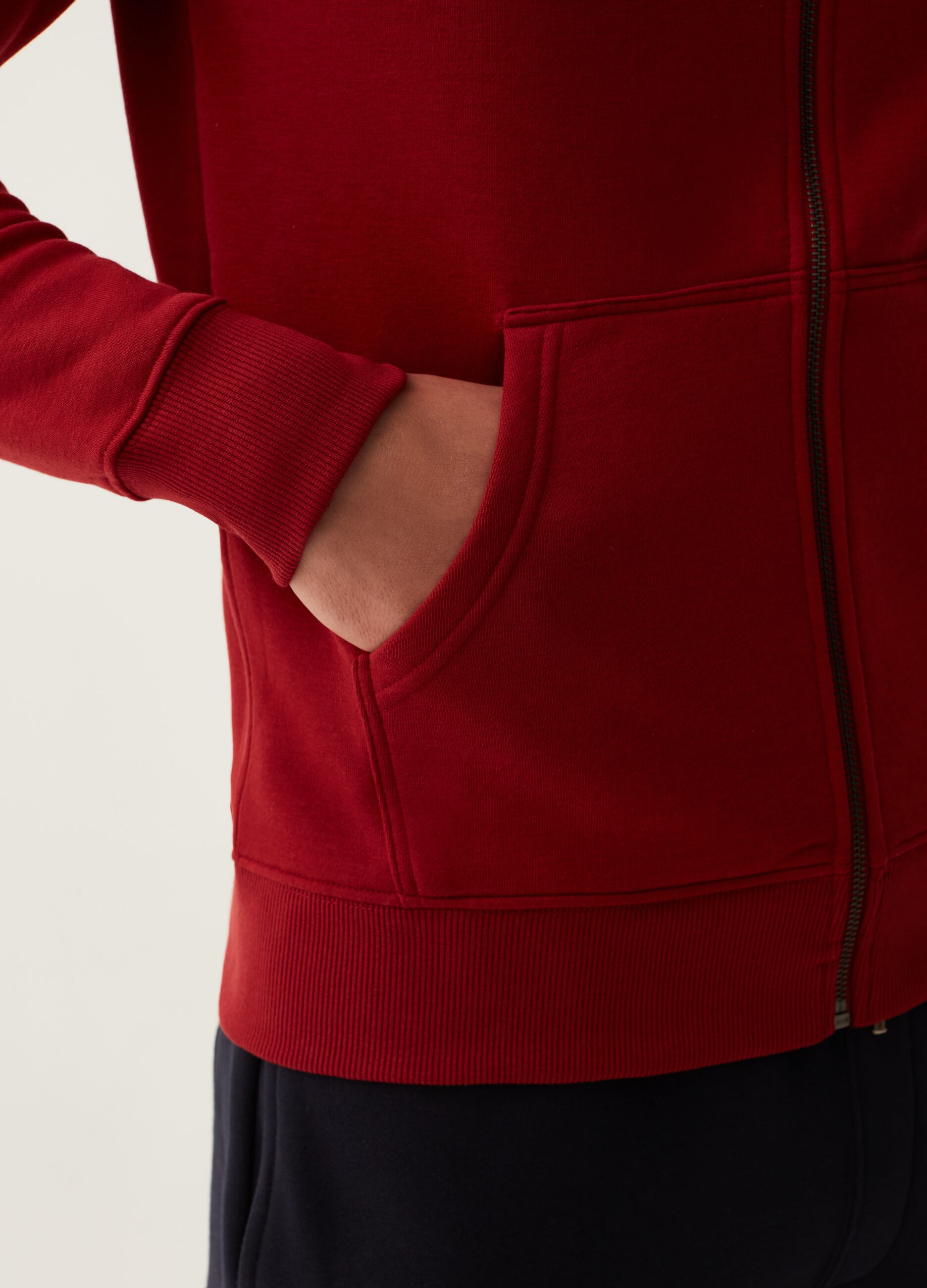 Full-zip in felpa con cappuccio_3
