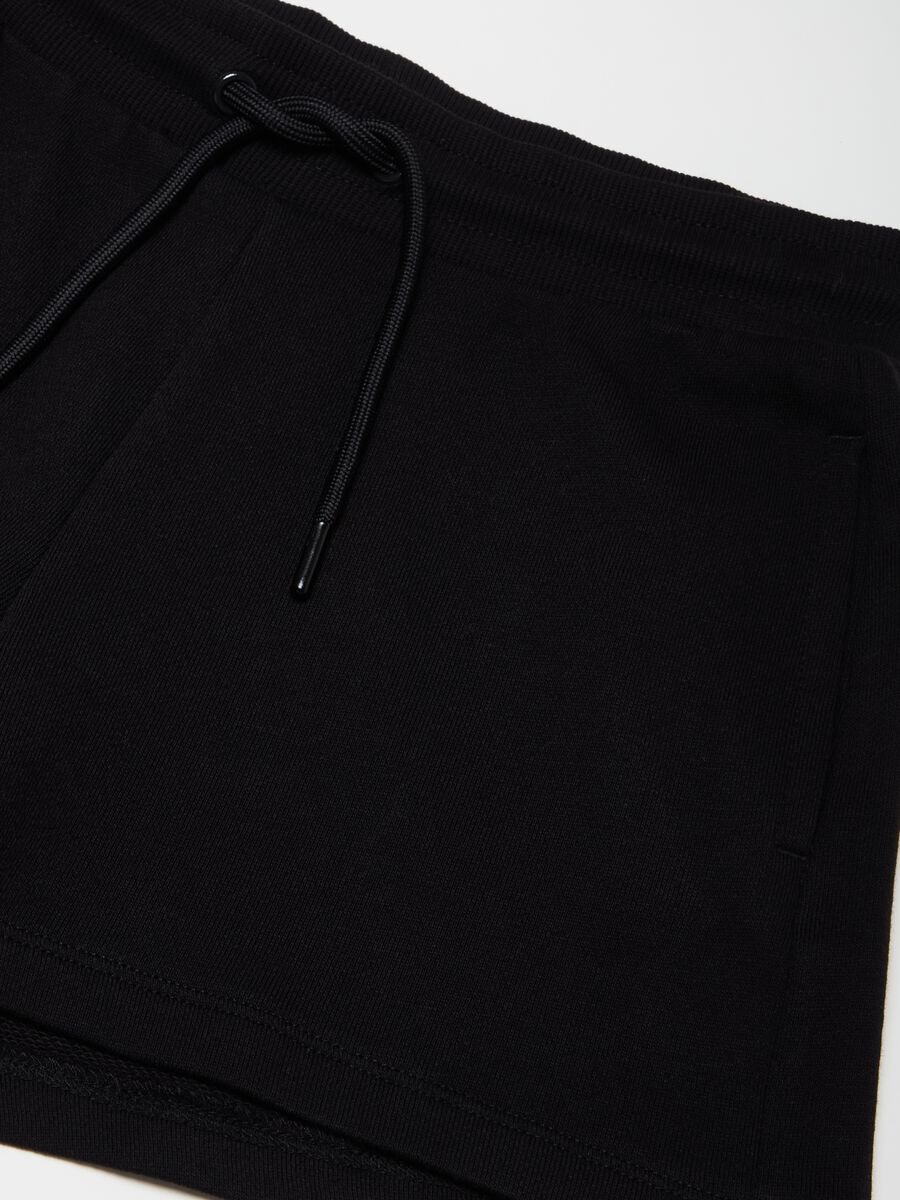 Essential shorts in organic cotton with drawstring_2