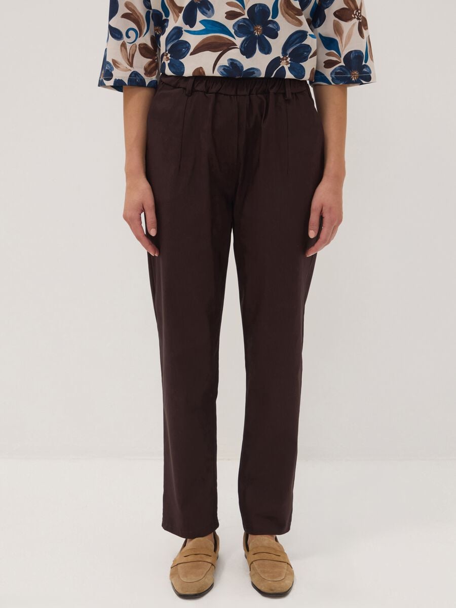 Dark brown regular-fit stretch viscose trousers_1