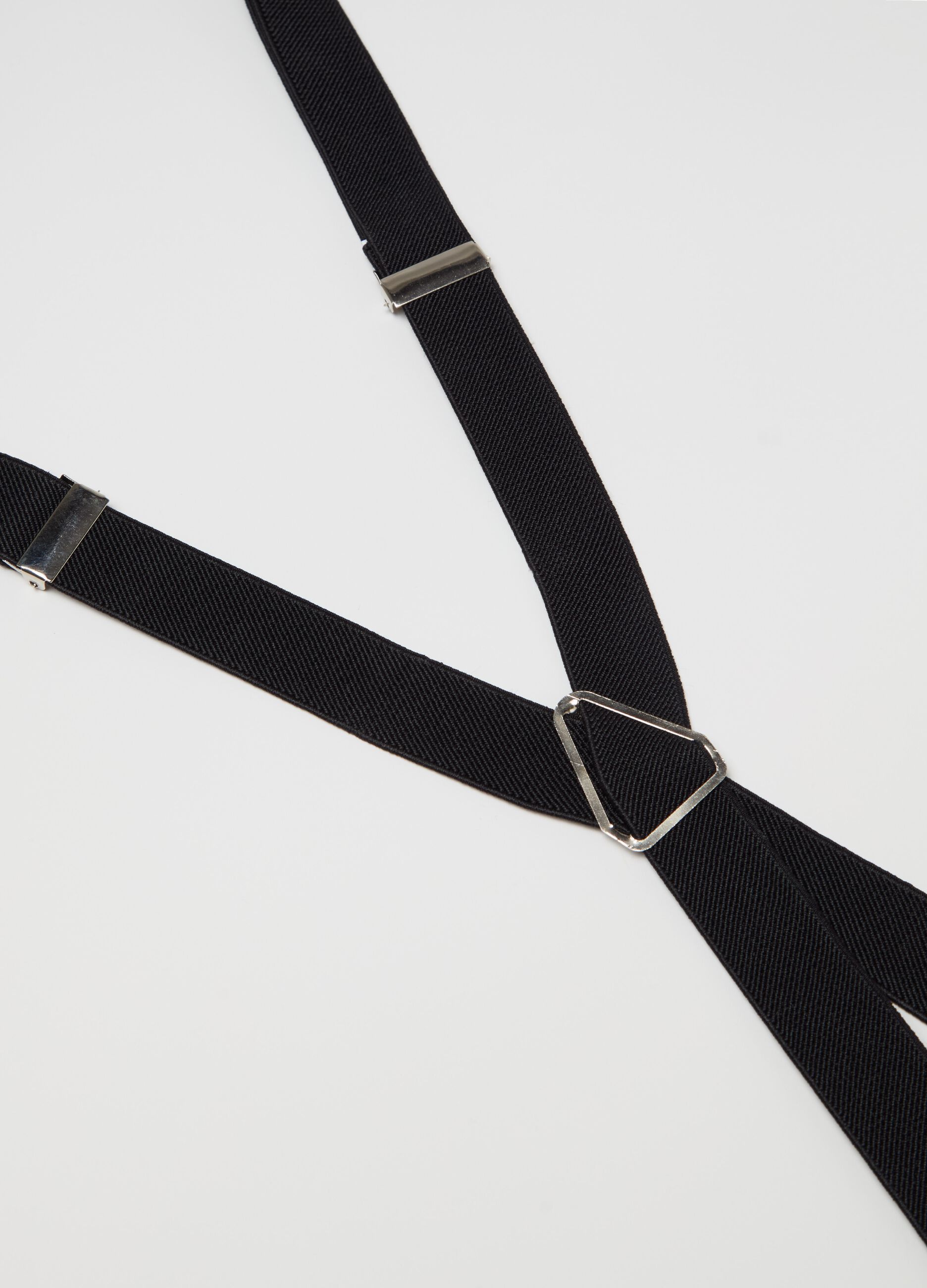 Solid colour braces